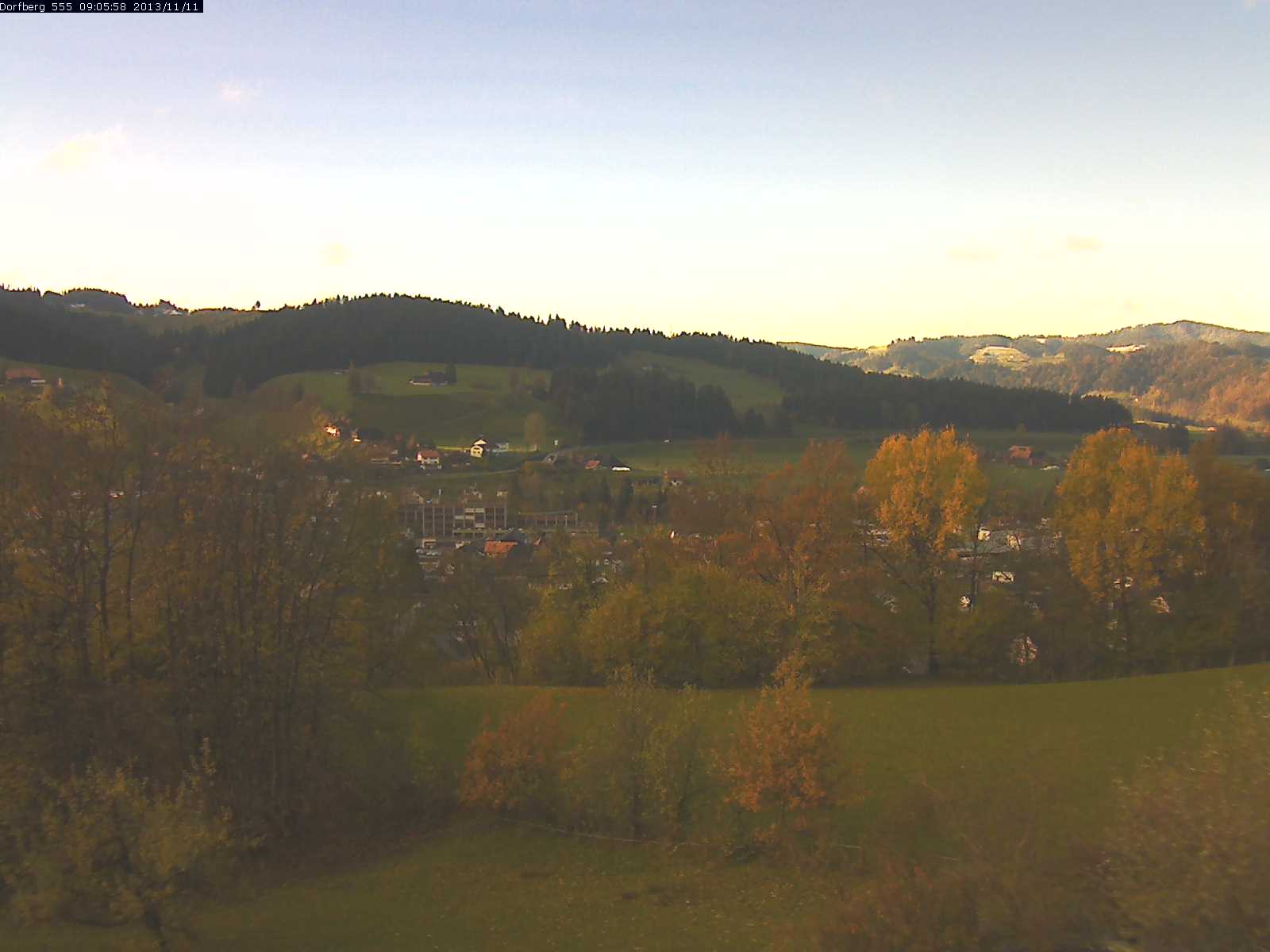 Webcam-Bild: Aussicht vom Dorfberg in Langnau 20131111-090600