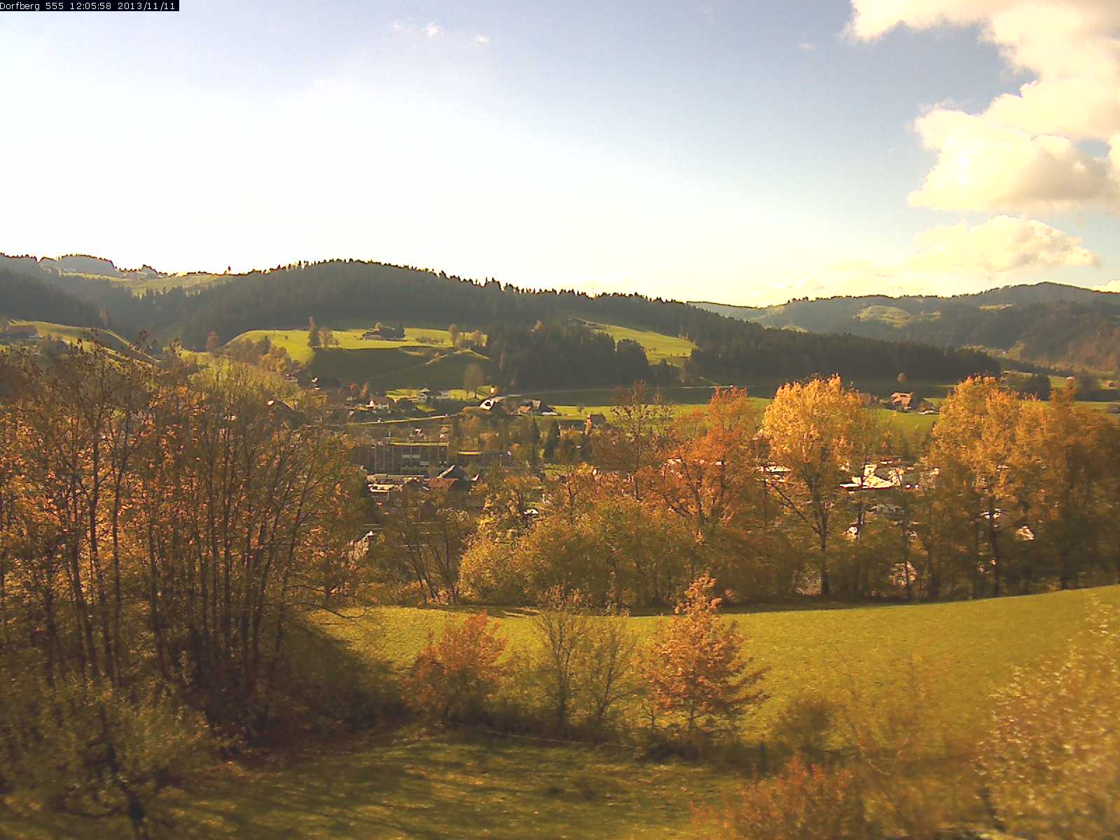 Webcam-Bild: Aussicht vom Dorfberg in Langnau 20131111-120600