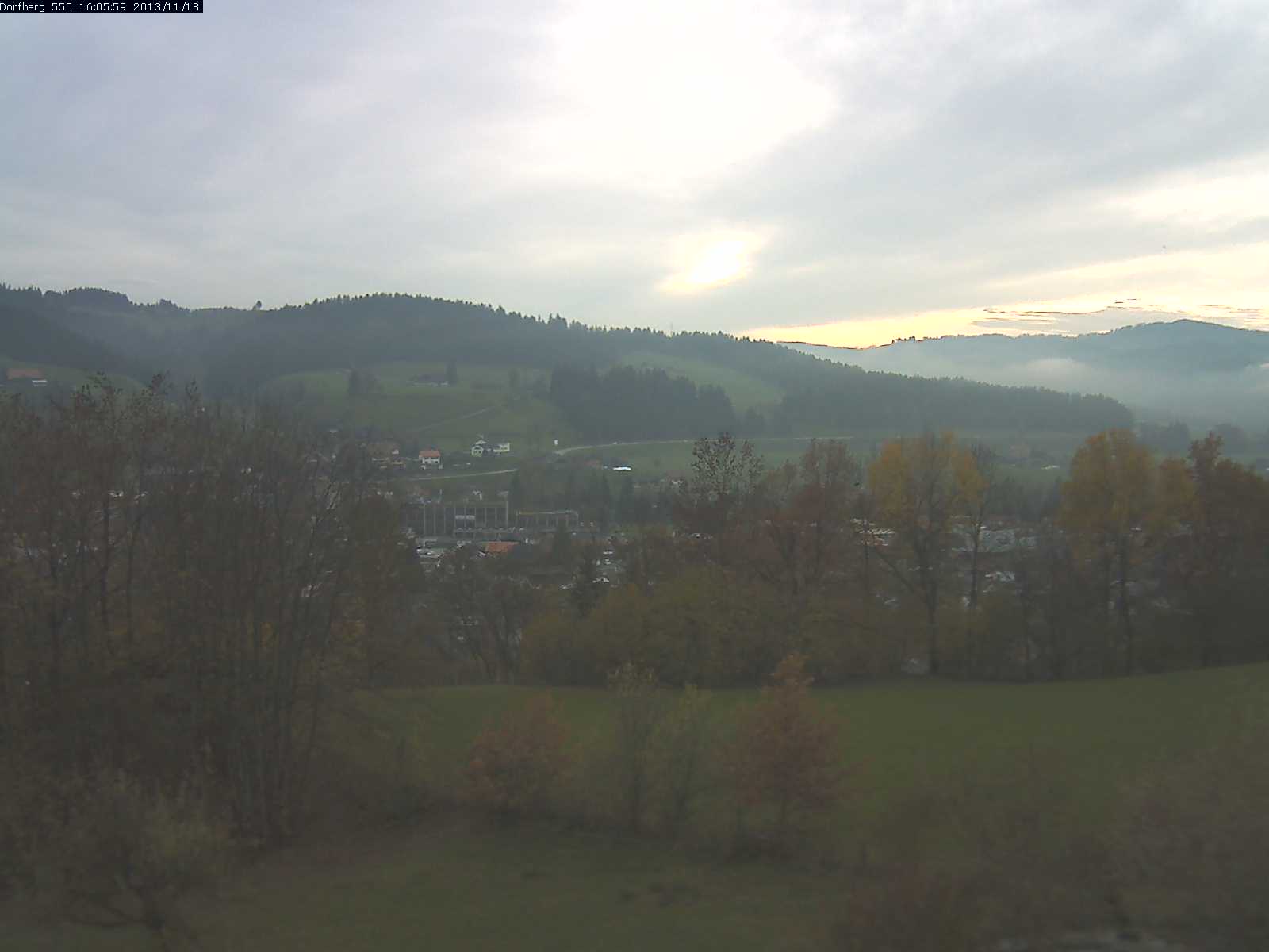 Webcam-Bild: Aussicht vom Dorfberg in Langnau 20131118-160600