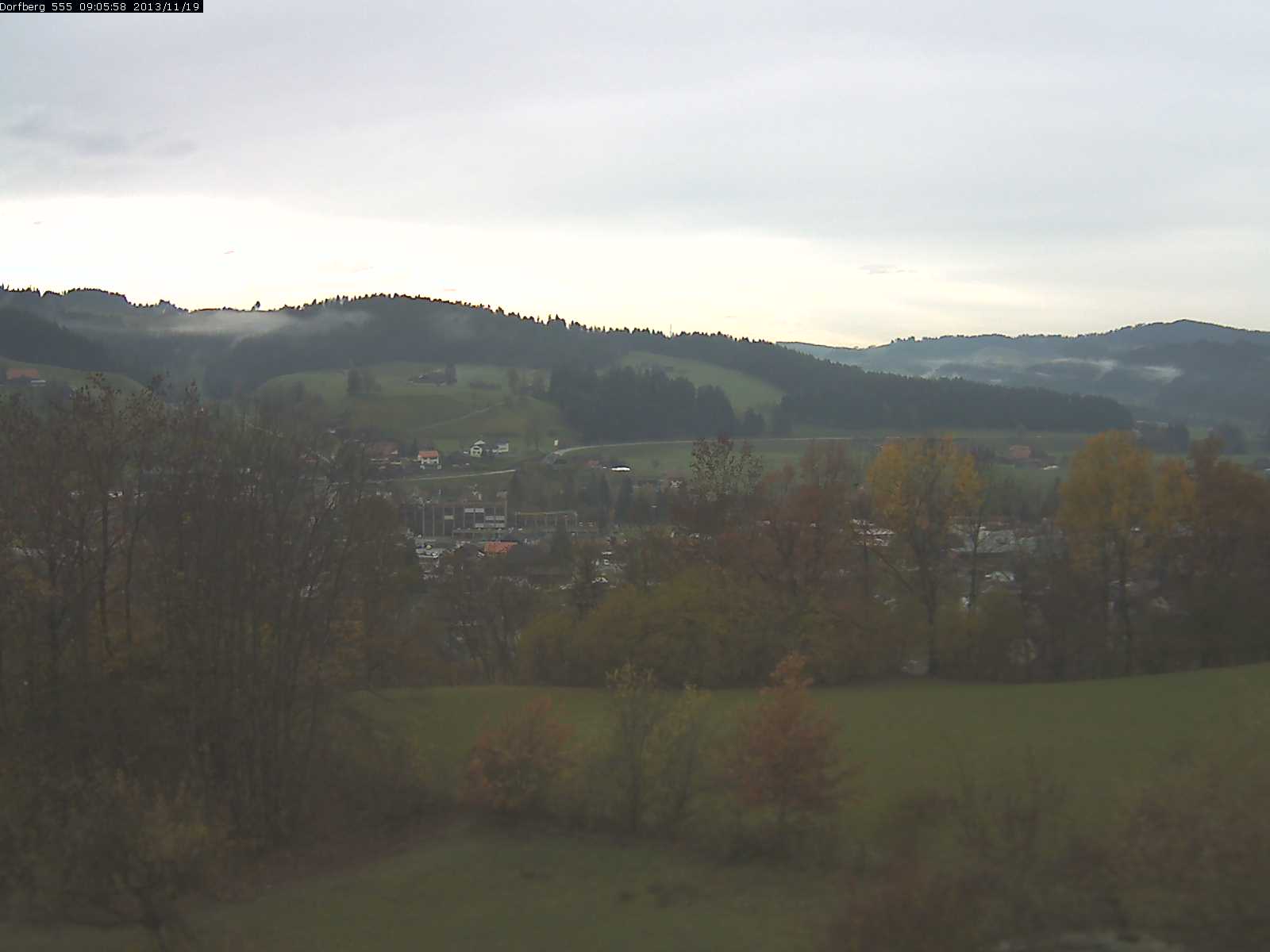 Webcam-Bild: Aussicht vom Dorfberg in Langnau 20131119-090600