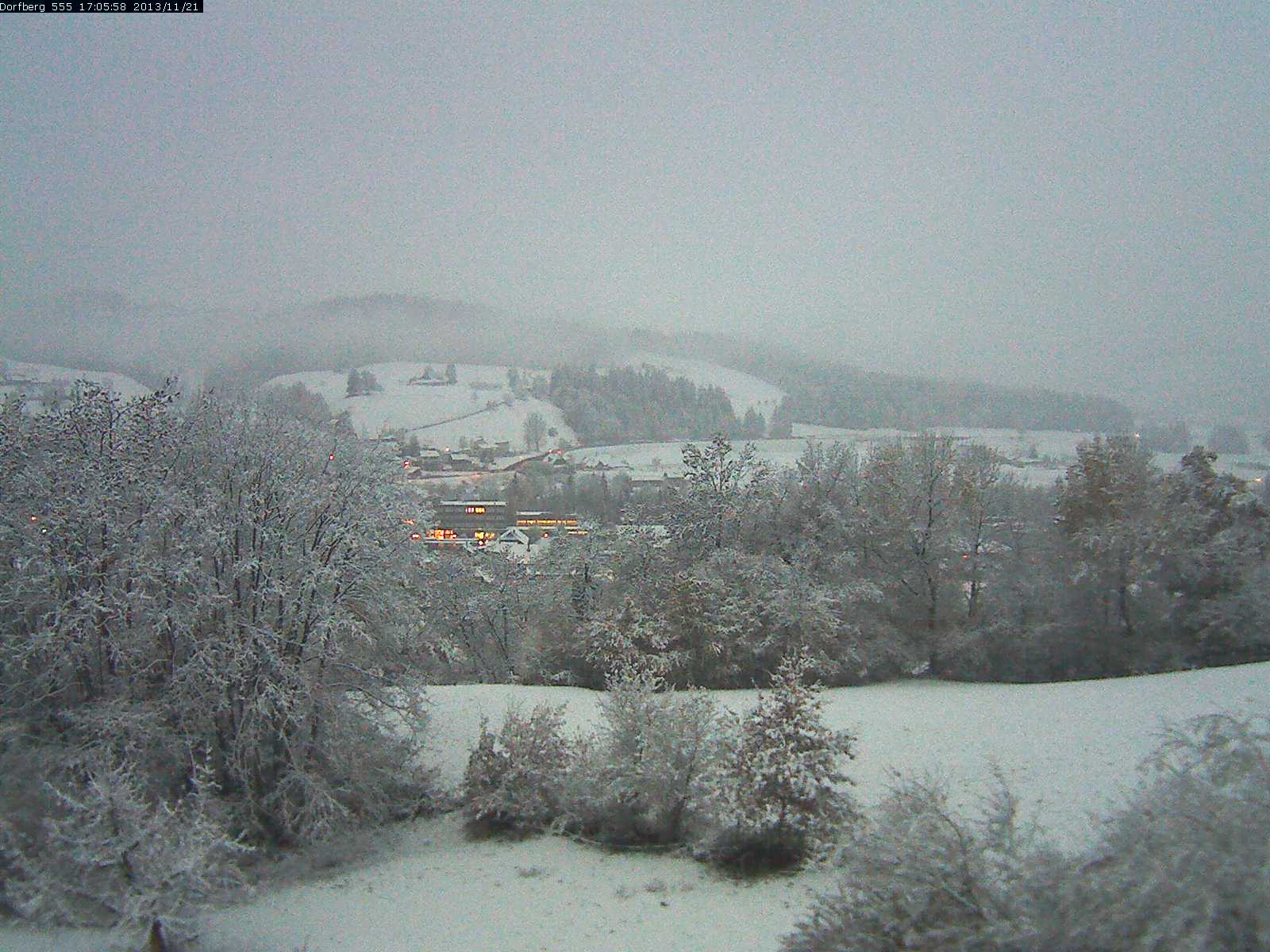 Webcam-Bild: Aussicht vom Dorfberg in Langnau 20131121-170600