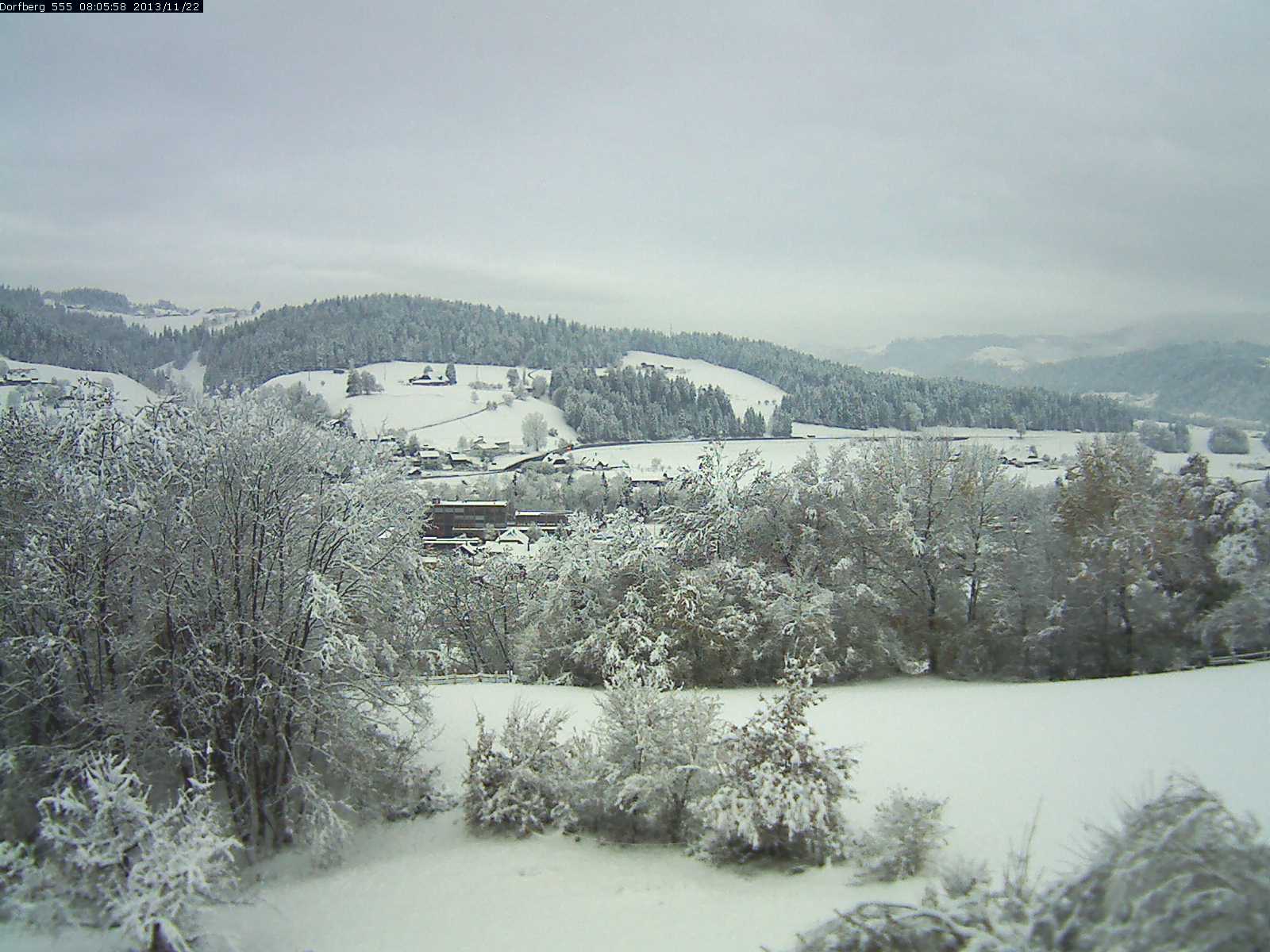 Webcam-Bild: Aussicht vom Dorfberg in Langnau 20131122-080600