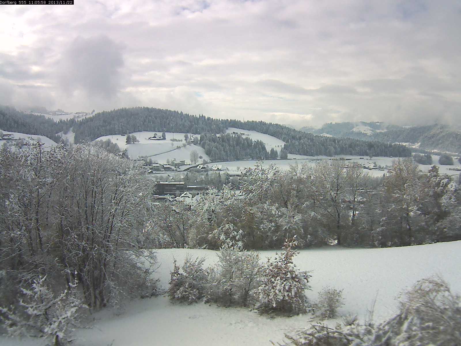 Webcam-Bild: Aussicht vom Dorfberg in Langnau 20131122-110600