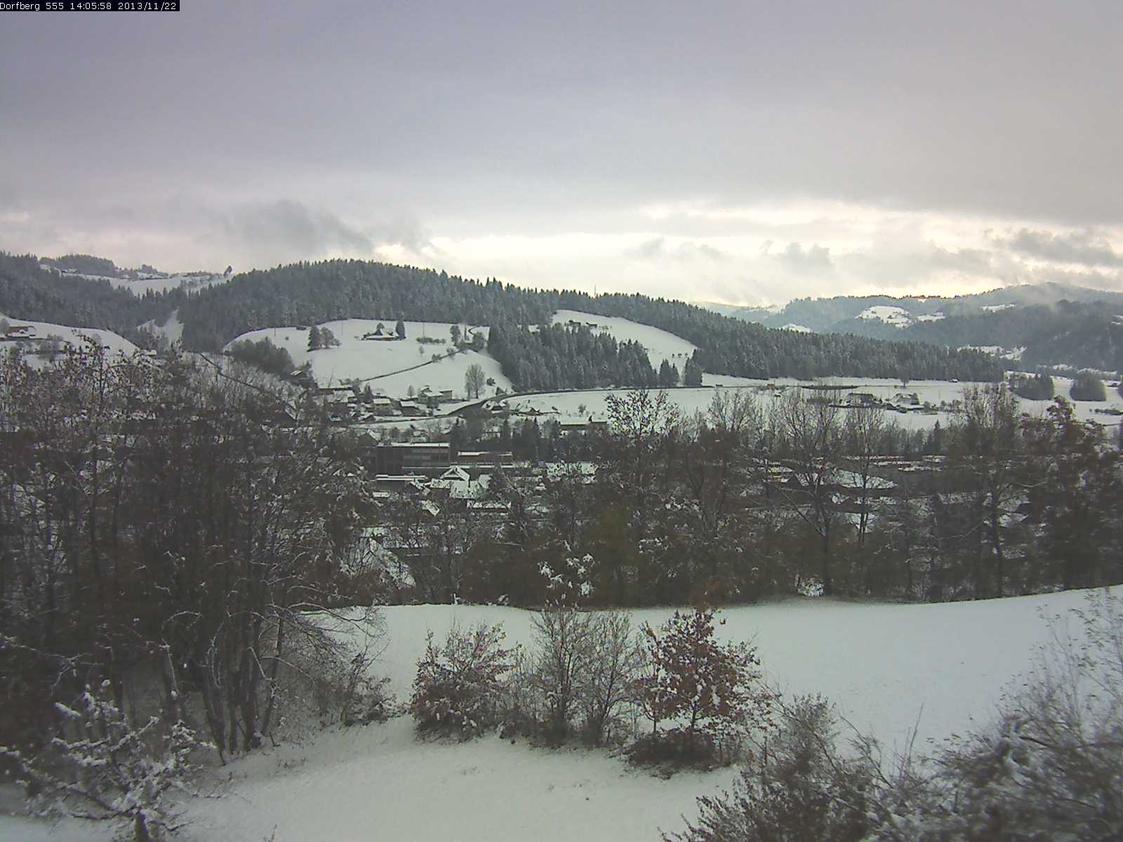Webcam-Bild: Aussicht vom Dorfberg in Langnau 20131122-140600