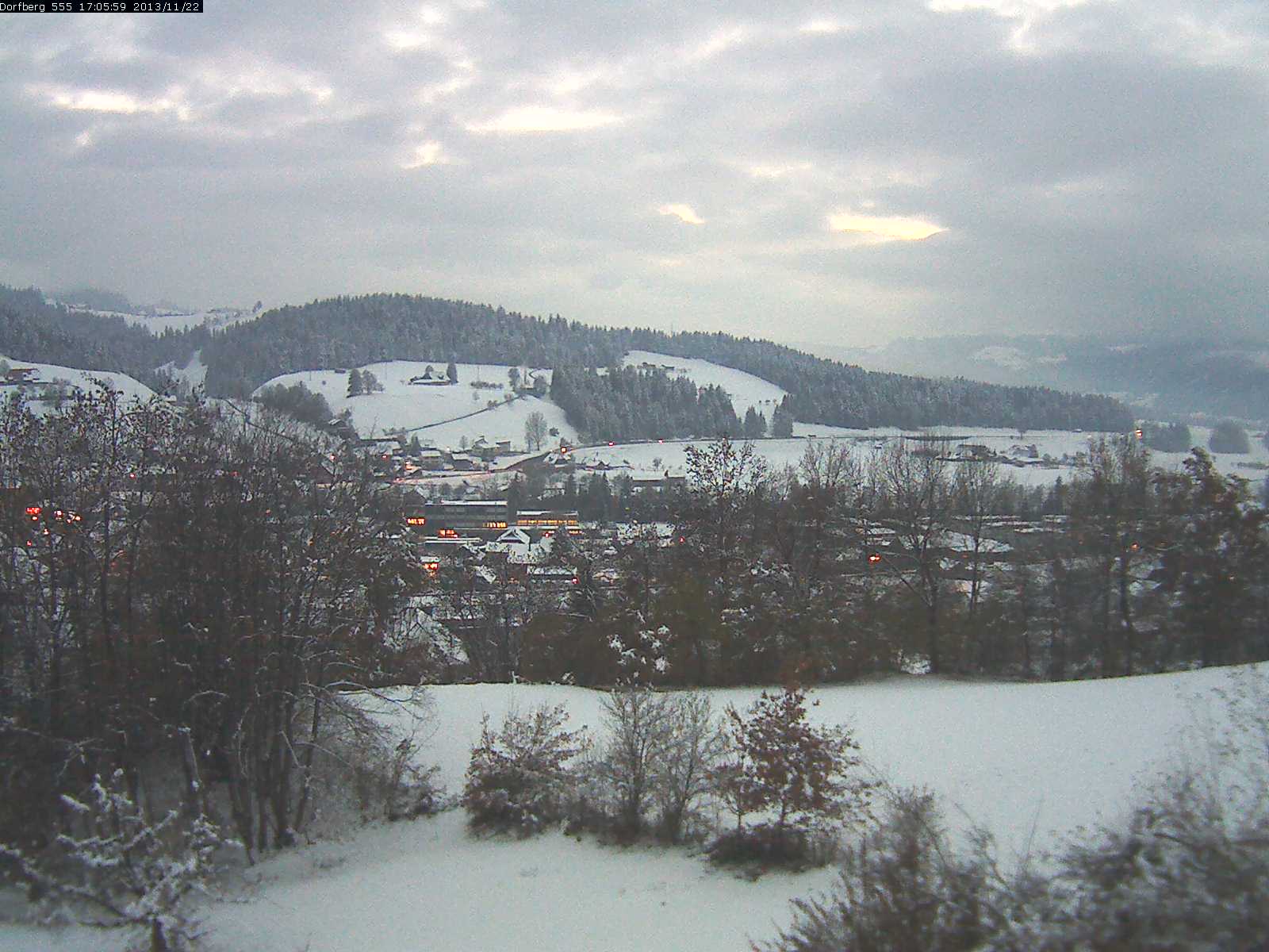 Webcam-Bild: Aussicht vom Dorfberg in Langnau 20131122-170600