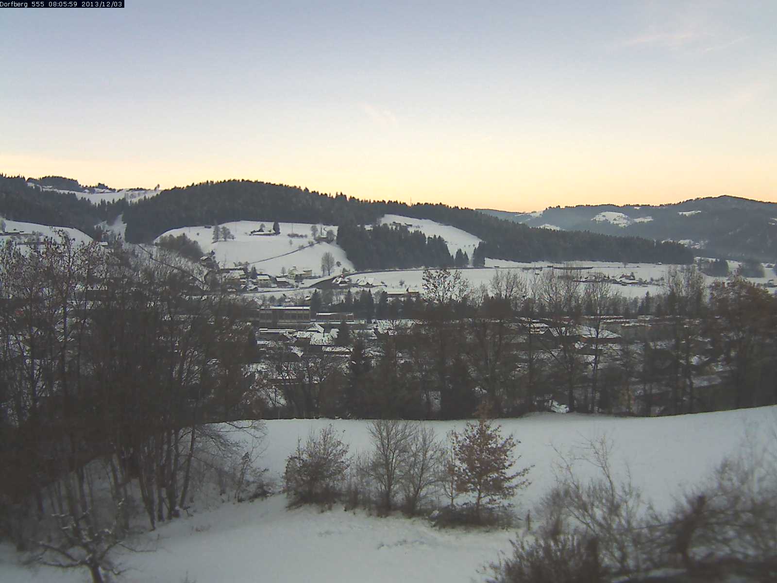Webcam-Bild: Aussicht vom Dorfberg in Langnau 20131203-080600