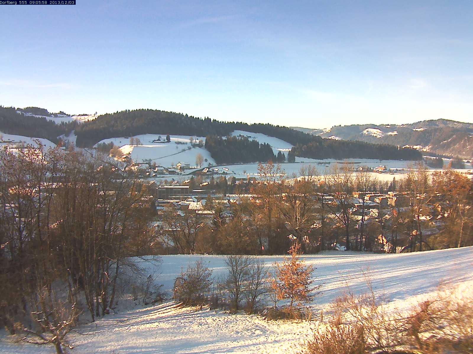 Webcam-Bild: Aussicht vom Dorfberg in Langnau 20131203-090600