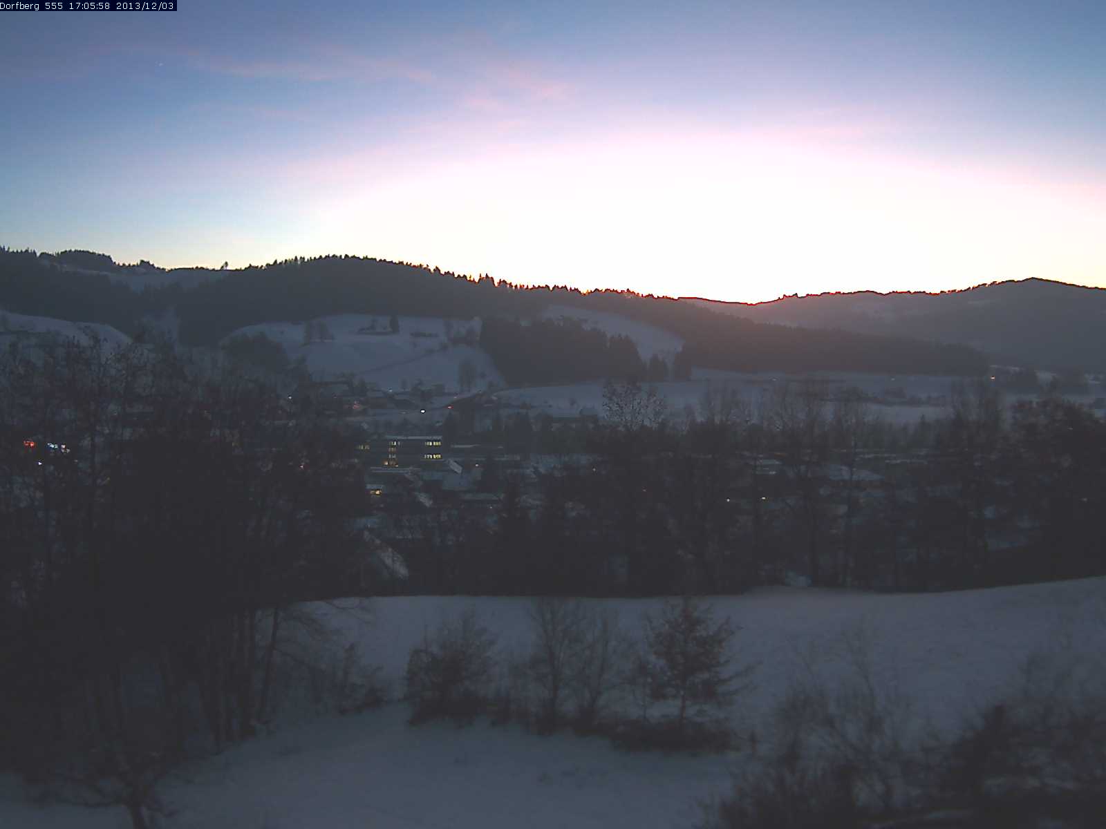 Webcam-Bild: Aussicht vom Dorfberg in Langnau 20131203-170600