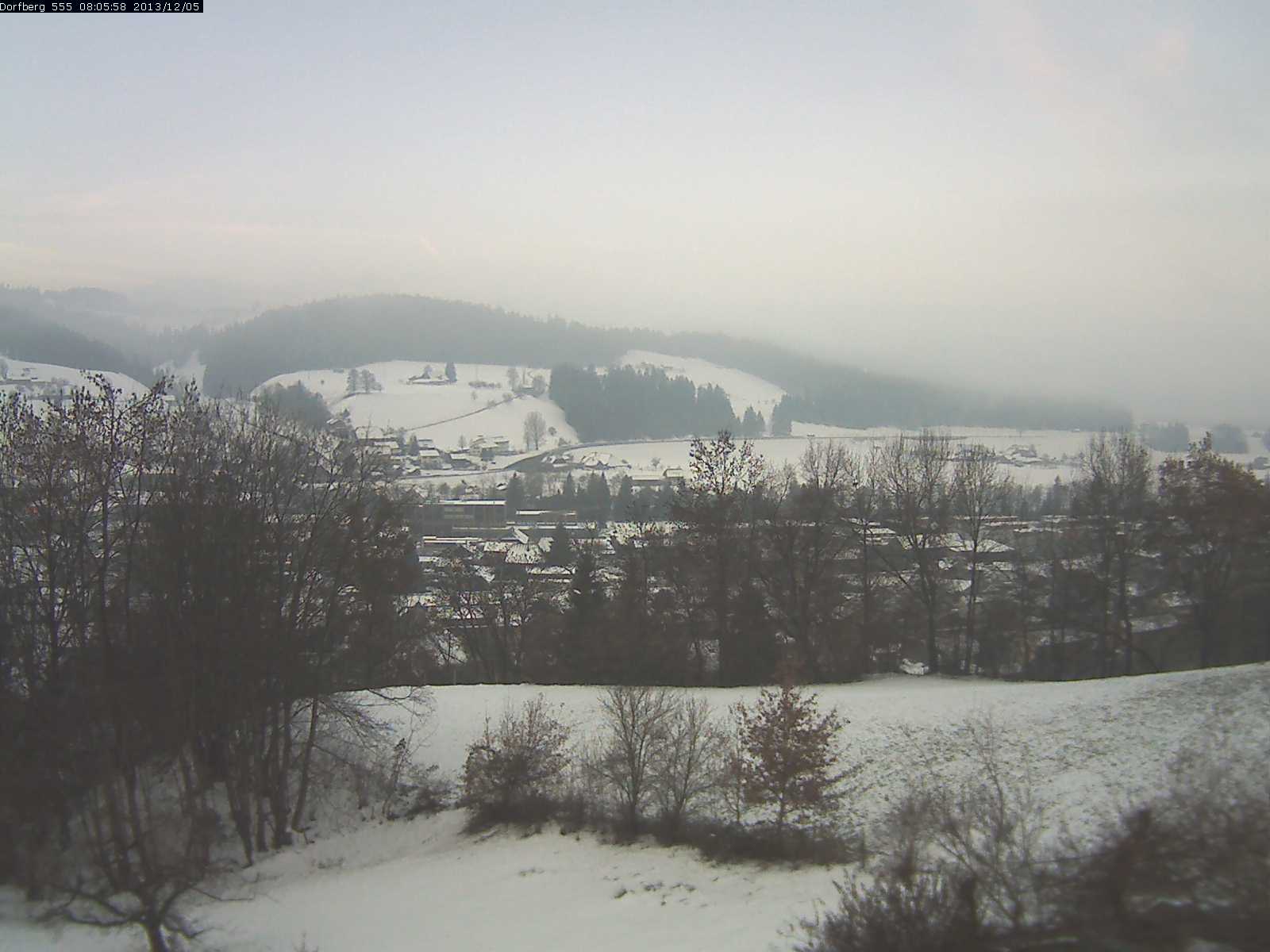 Webcam-Bild: Aussicht vom Dorfberg in Langnau 20131205-080600