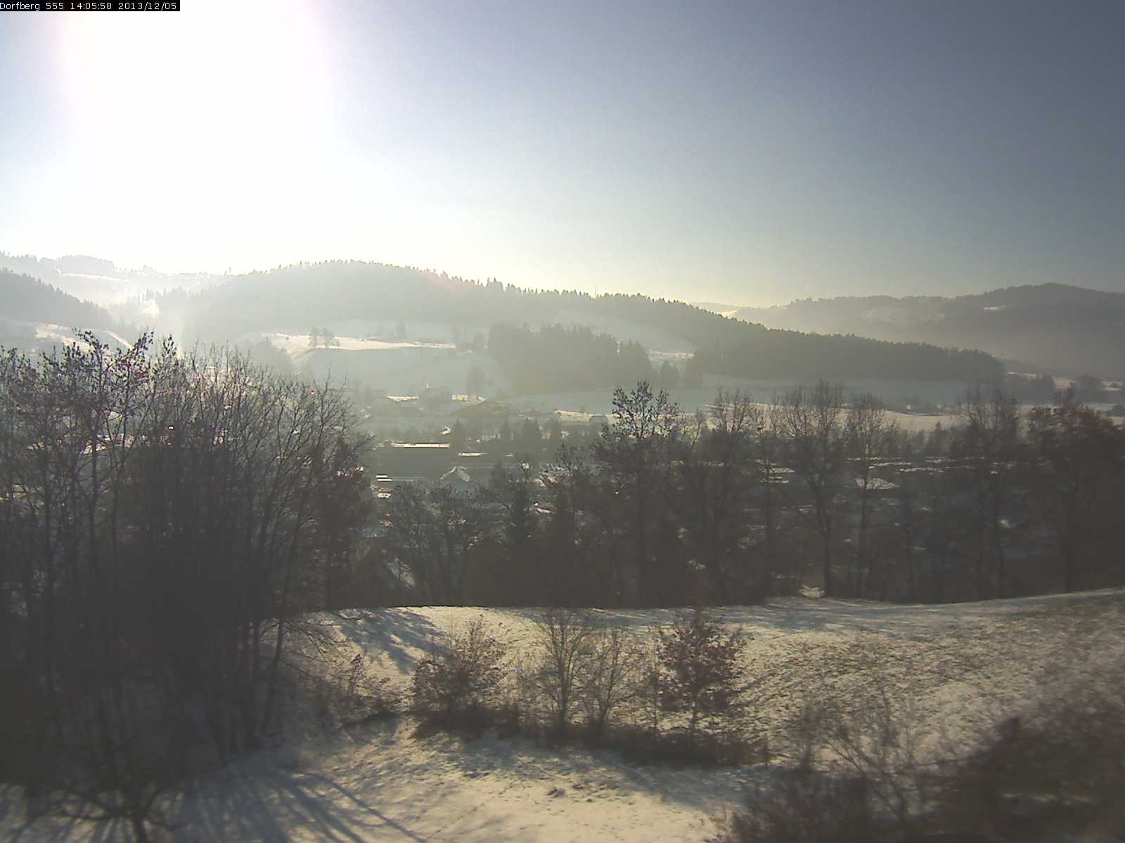 Webcam-Bild: Aussicht vom Dorfberg in Langnau 20131205-140600