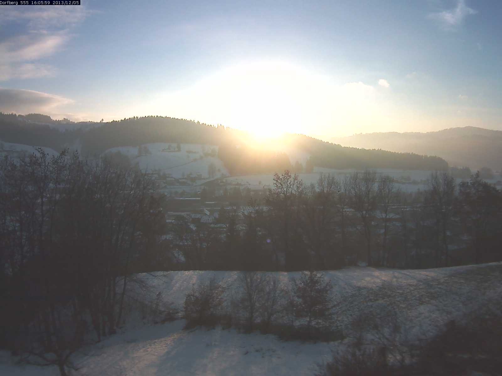 Webcam-Bild: Aussicht vom Dorfberg in Langnau 20131205-160600