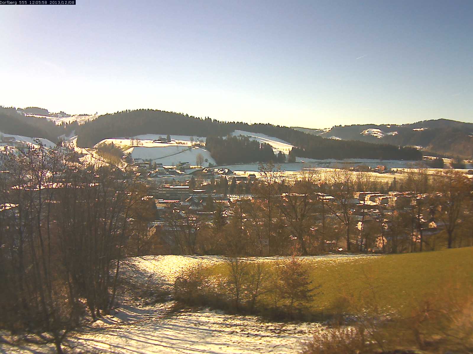 Webcam-Bild: Aussicht vom Dorfberg in Langnau 20131208-120600