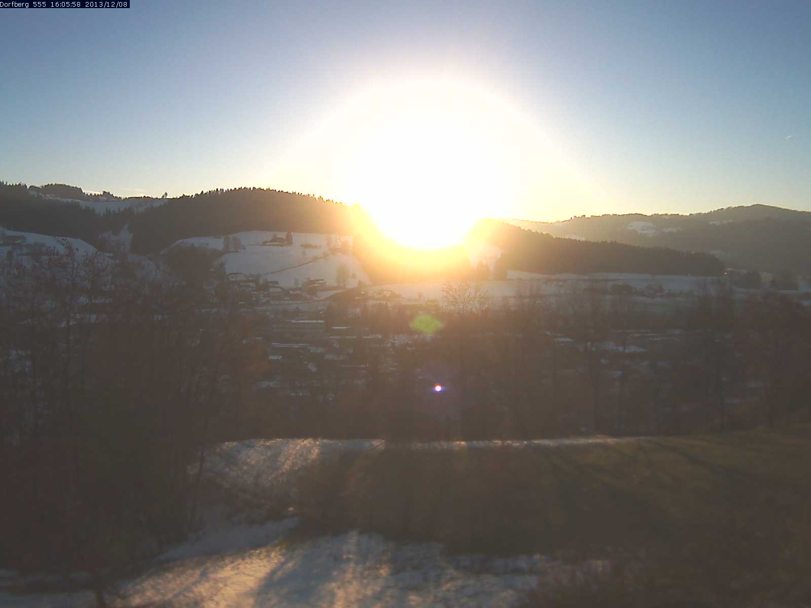 Webcam-Bild: Aussicht vom Dorfberg in Langnau 20131208-160600