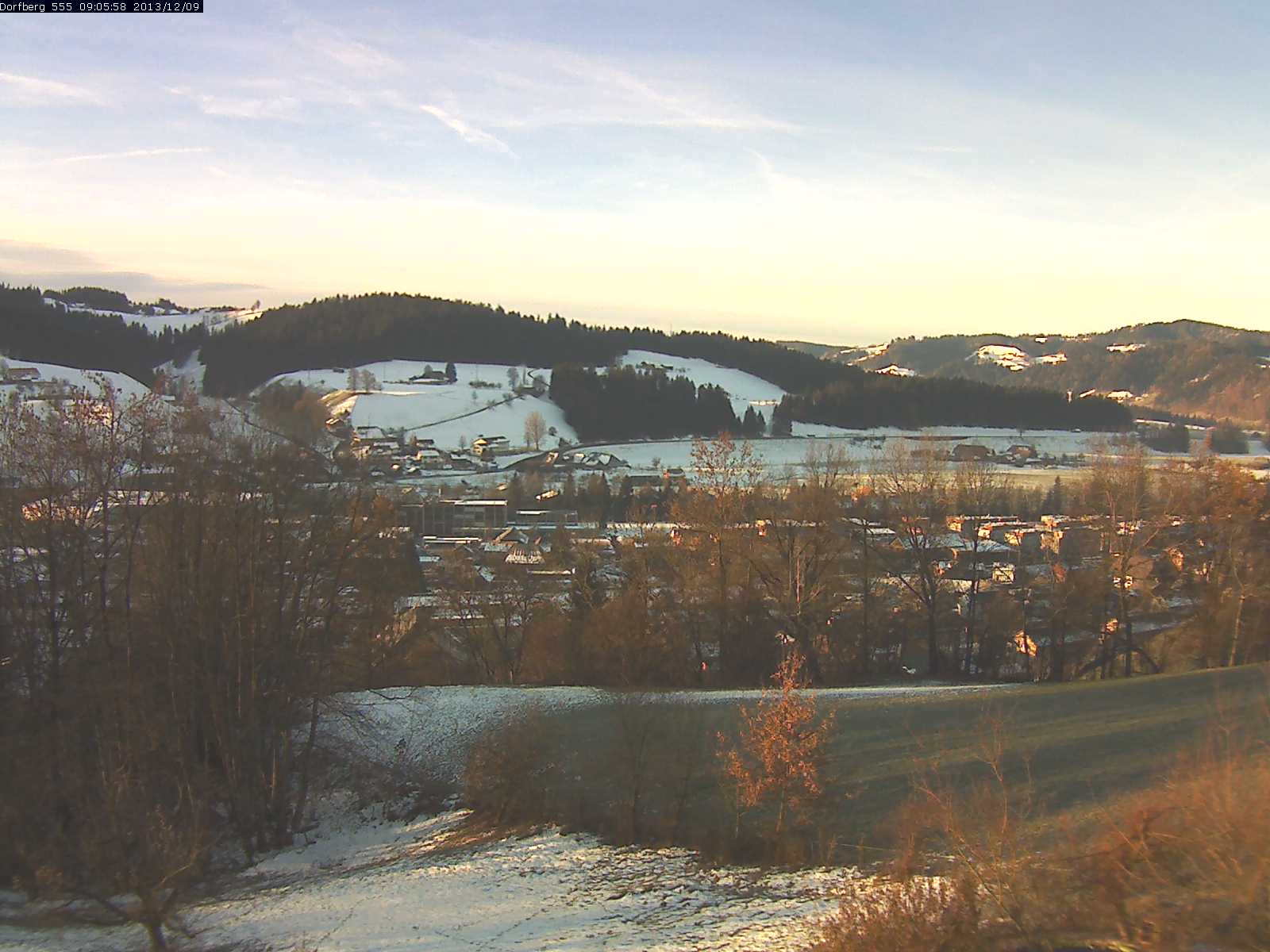 Webcam-Bild: Aussicht vom Dorfberg in Langnau 20131209-090600