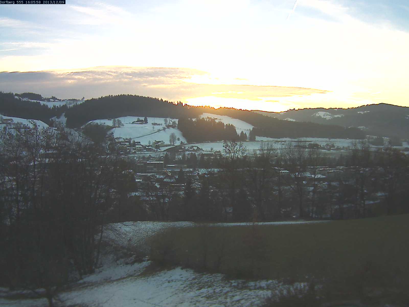 Webcam-Bild: Aussicht vom Dorfberg in Langnau 20131209-160600