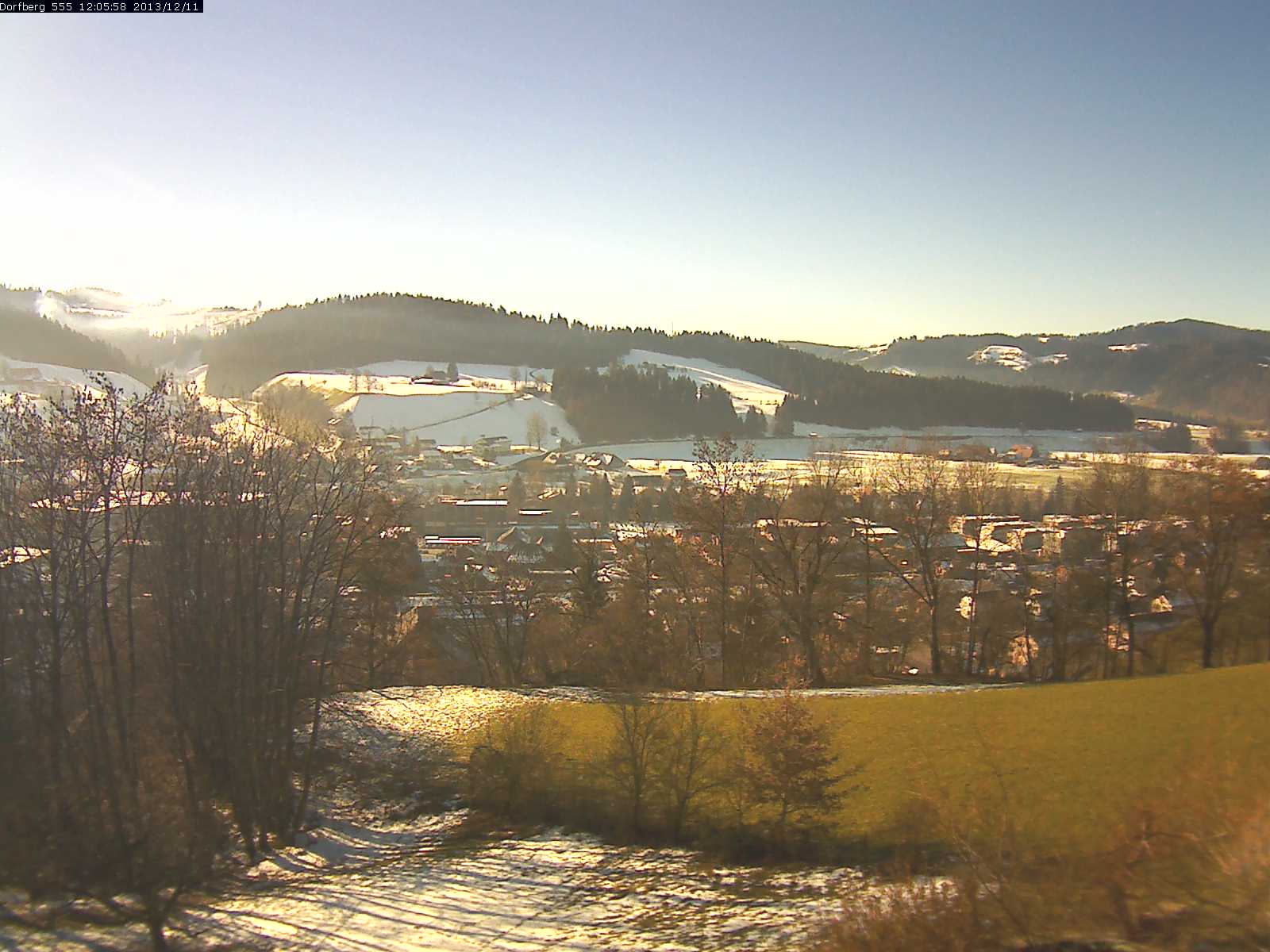 Webcam-Bild: Aussicht vom Dorfberg in Langnau 20131211-120600