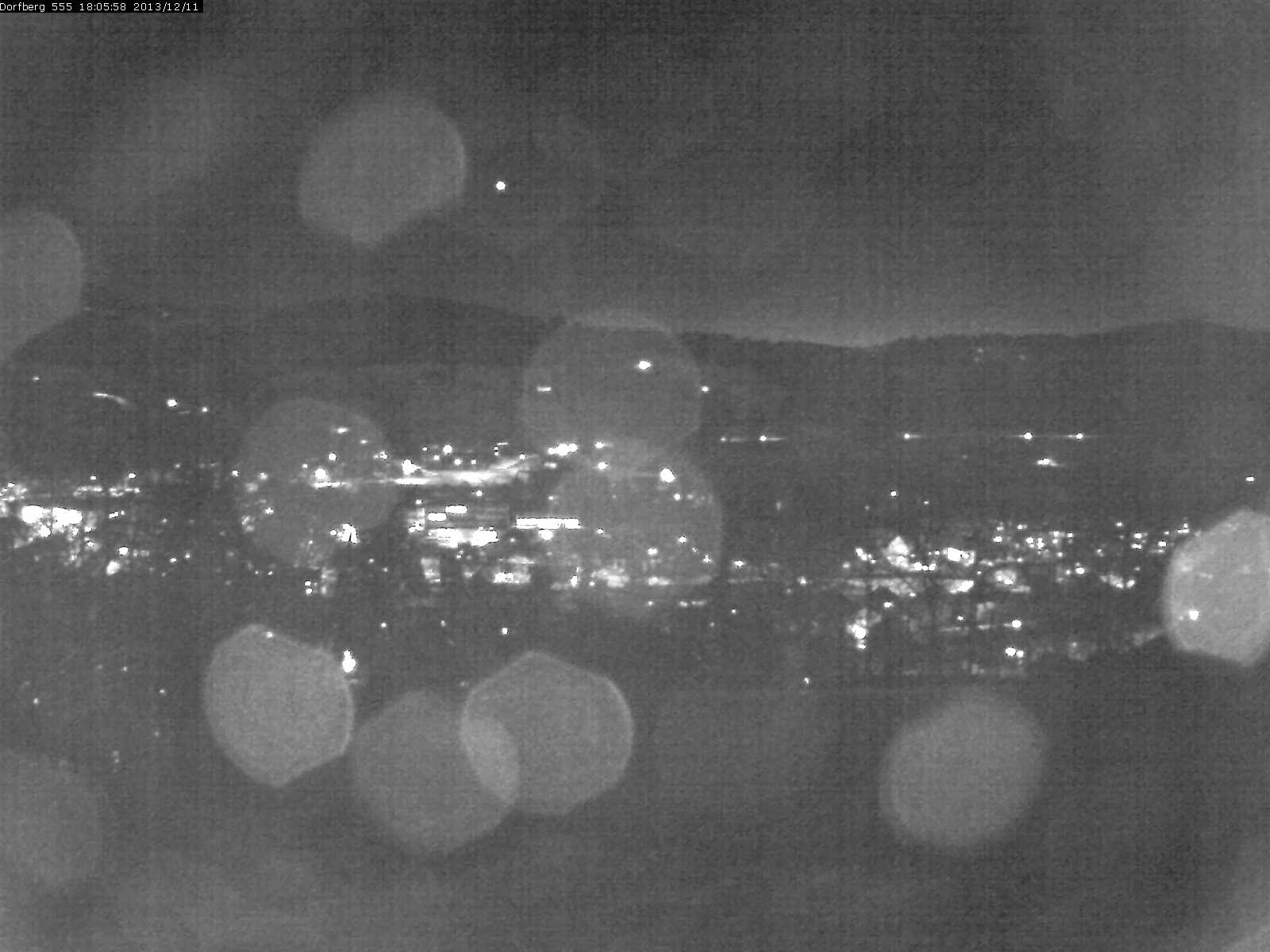 Webcam-Bild: Aussicht vom Dorfberg in Langnau 20131211-180600