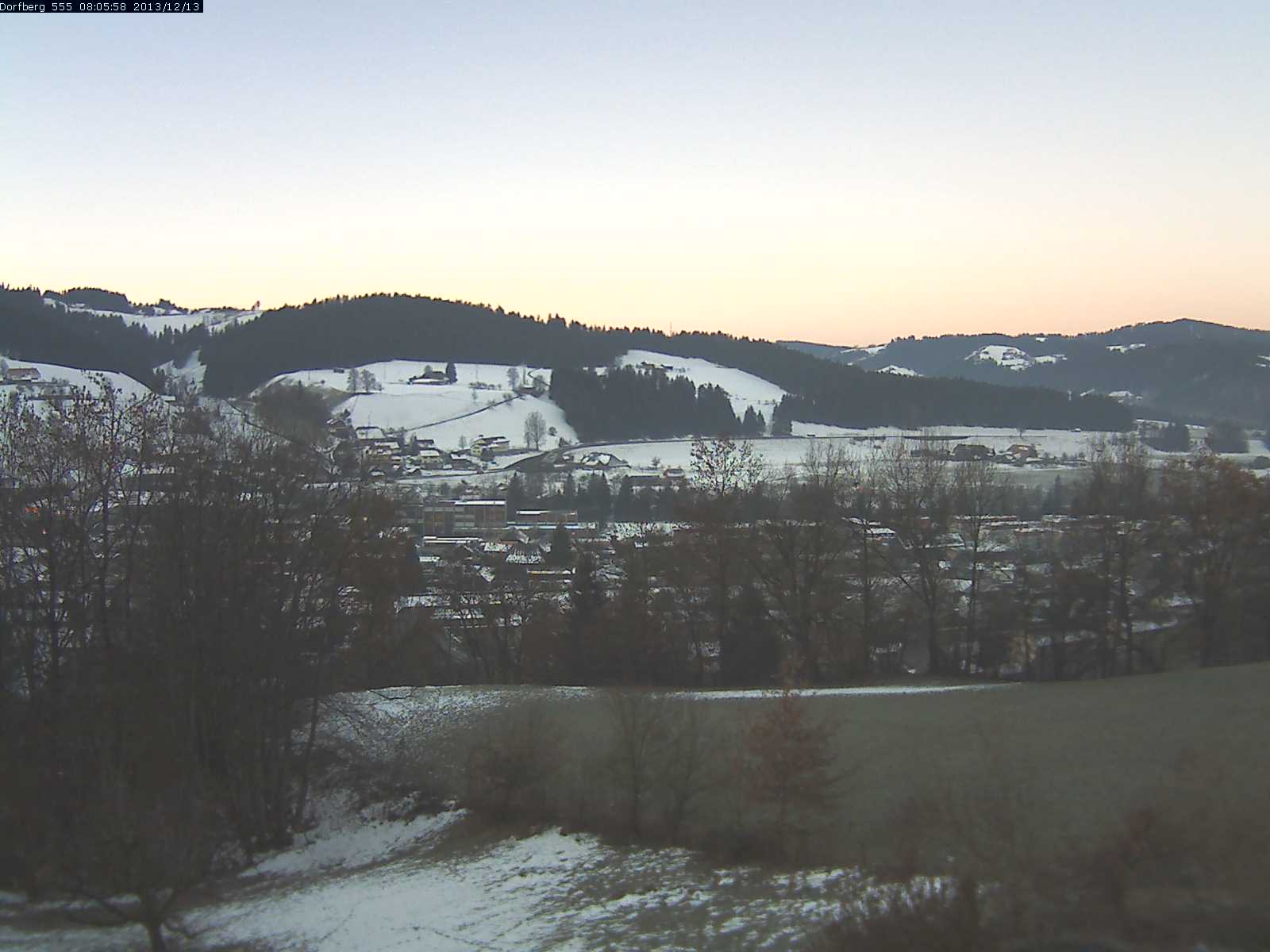 Webcam-Bild: Aussicht vom Dorfberg in Langnau 20131213-080600