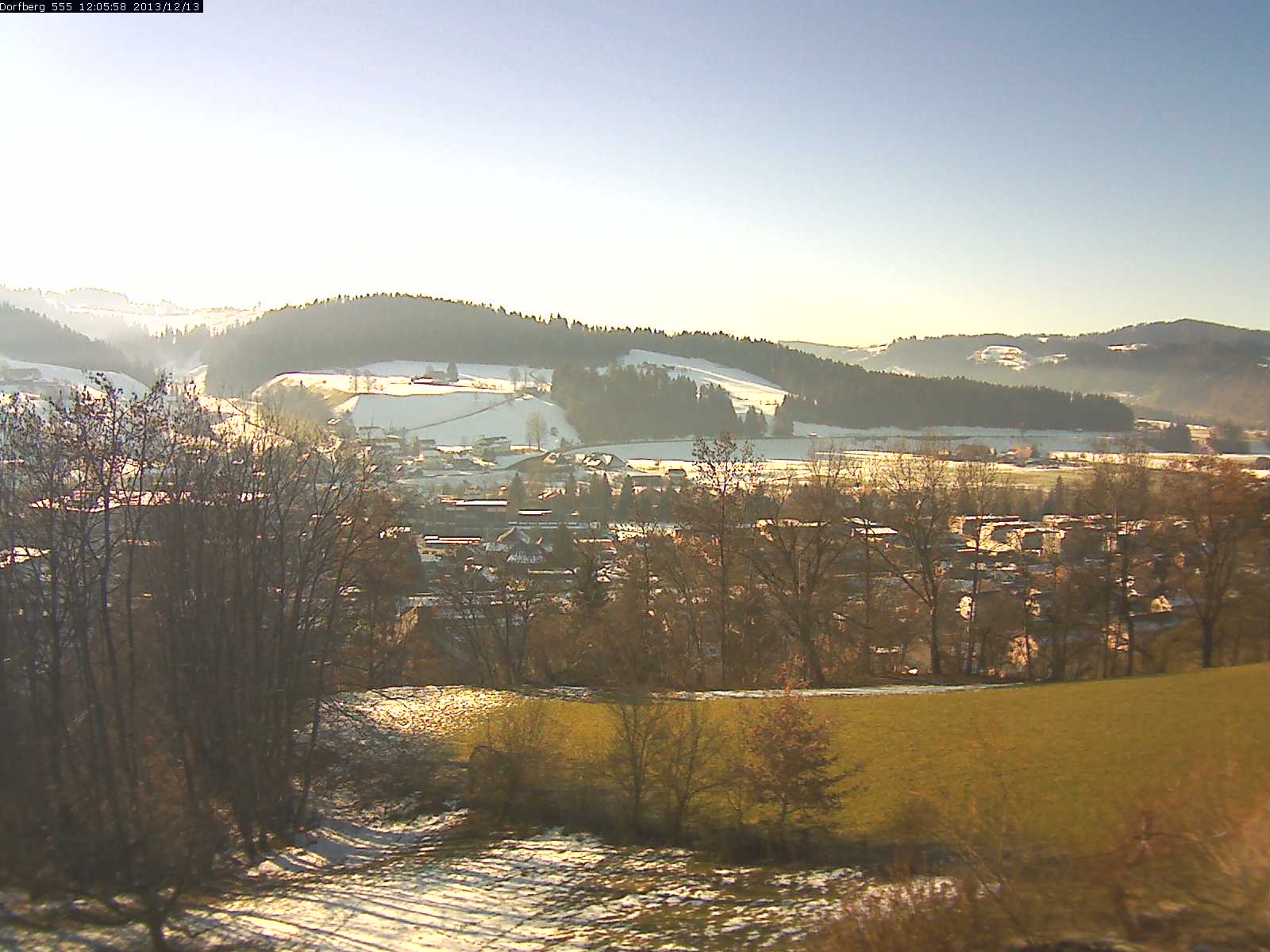 Webcam-Bild: Aussicht vom Dorfberg in Langnau 20131213-120600