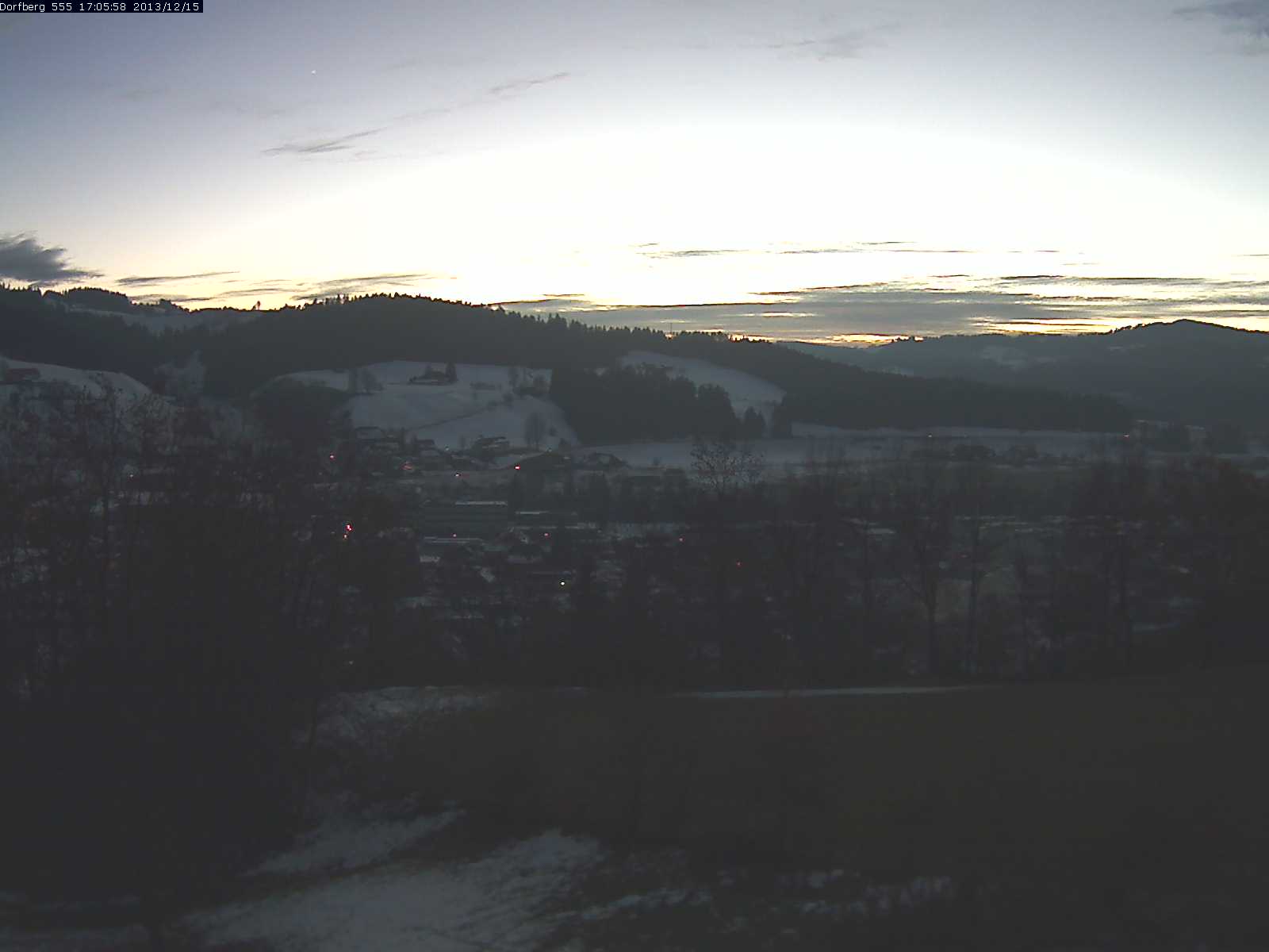 Webcam-Bild: Aussicht vom Dorfberg in Langnau 20131215-170600