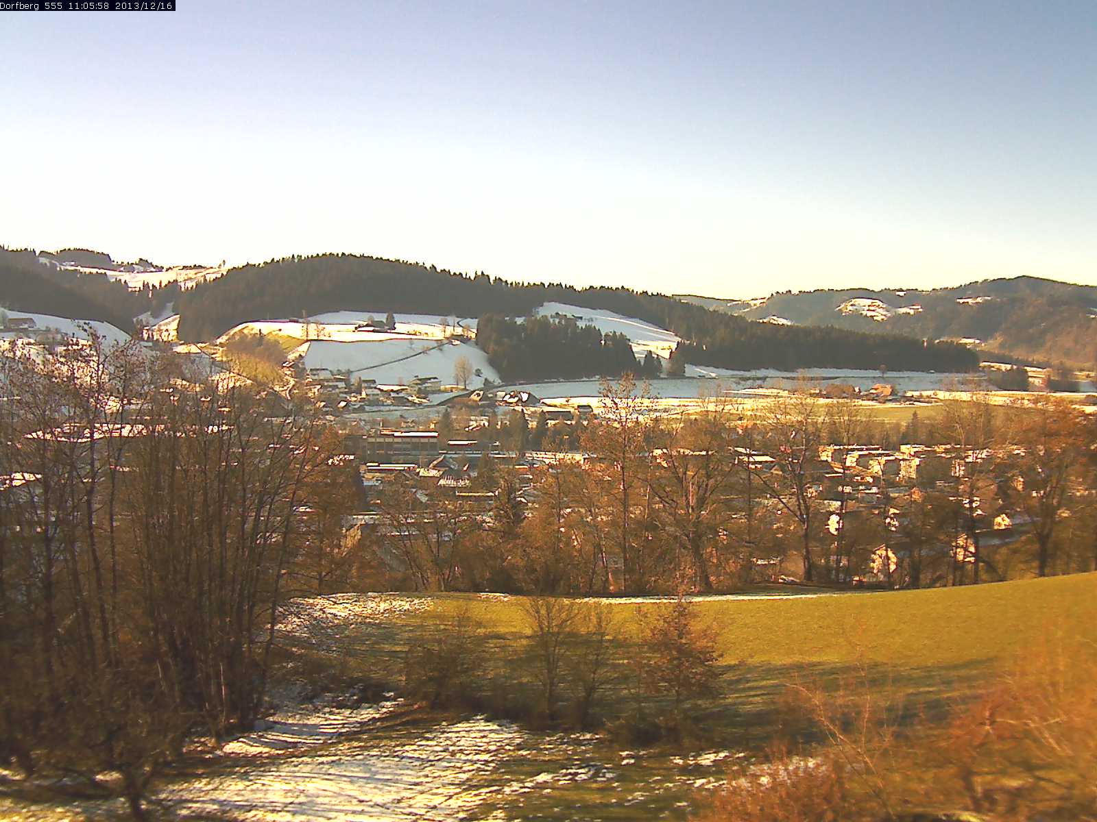 Webcam-Bild: Aussicht vom Dorfberg in Langnau 20131216-110600