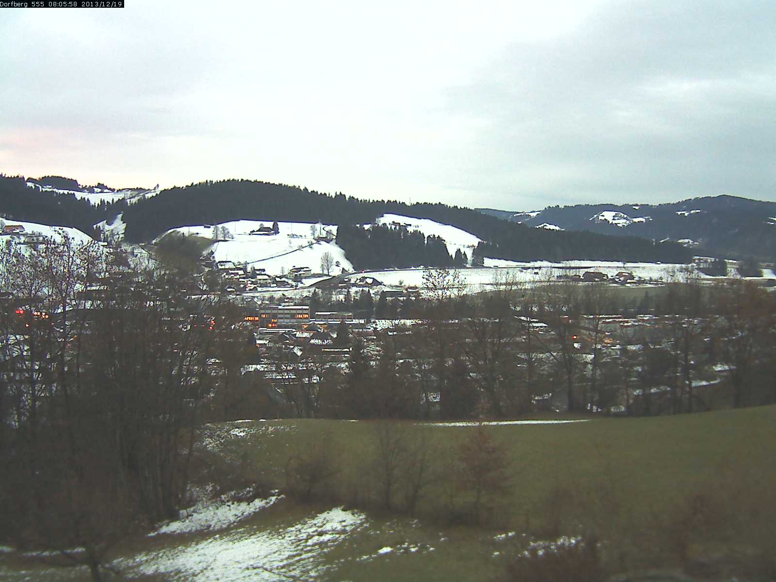 Webcam-Bild: Aussicht vom Dorfberg in Langnau 20131219-080600