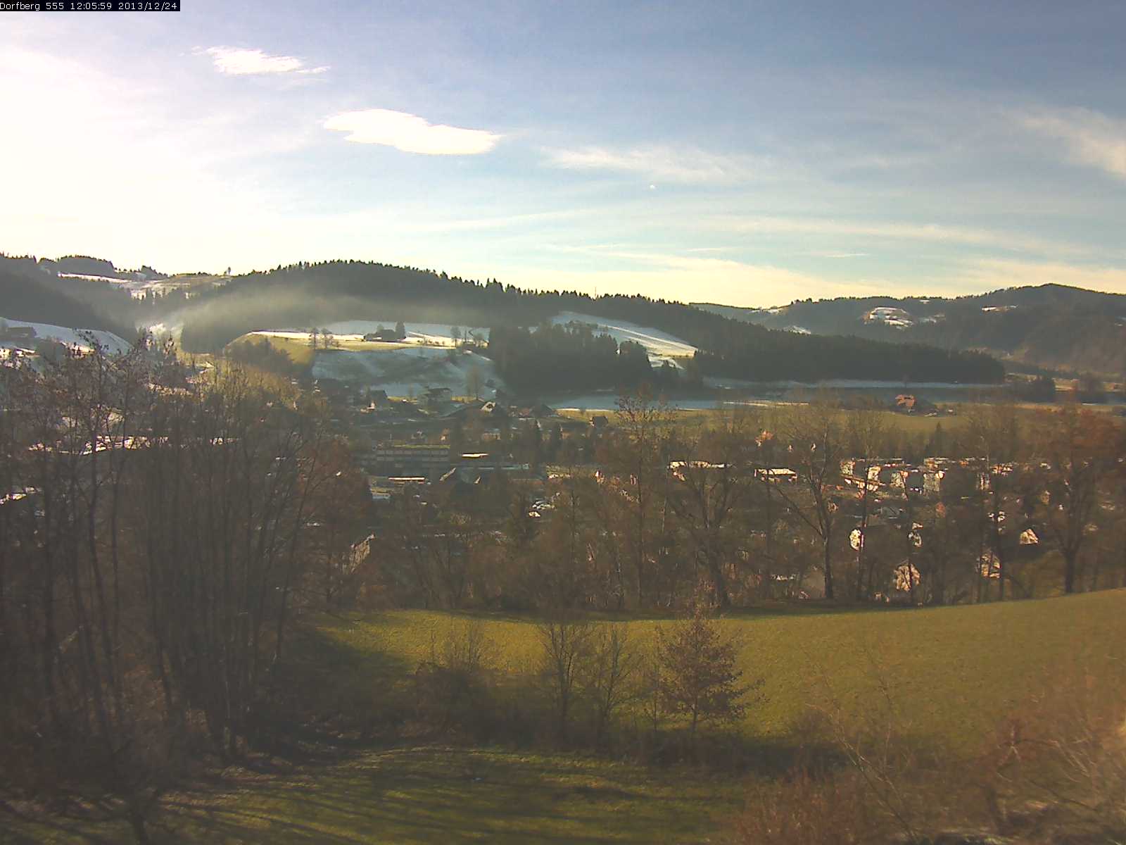 Webcam-Bild: Aussicht vom Dorfberg in Langnau 20131224-120600