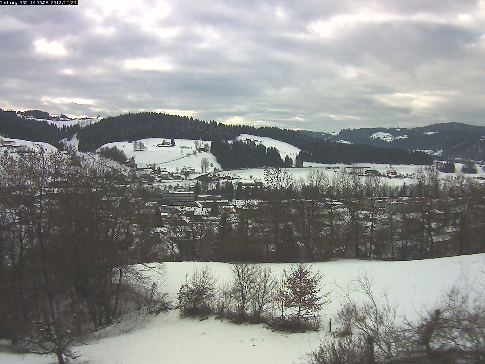 Webcam-Bild: Aussicht vom Dorfberg in Langnau 20131229-140600