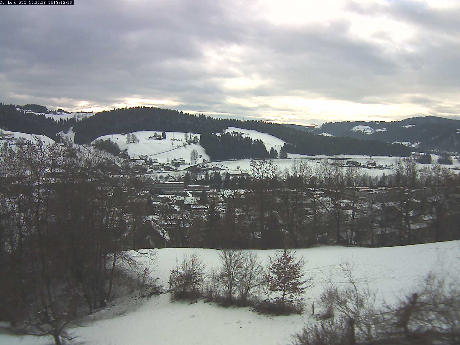Webcam-Bild: Aussicht vom Dorfberg in Langnau 20131229-150600