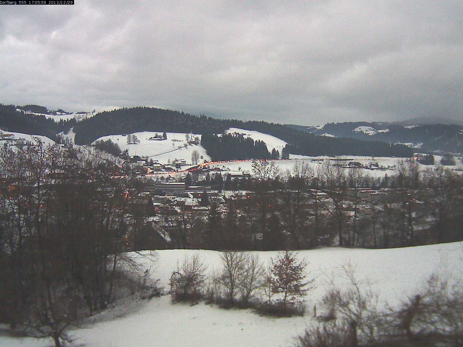 Webcam-Bild: Aussicht vom Dorfberg in Langnau 20131229-170600