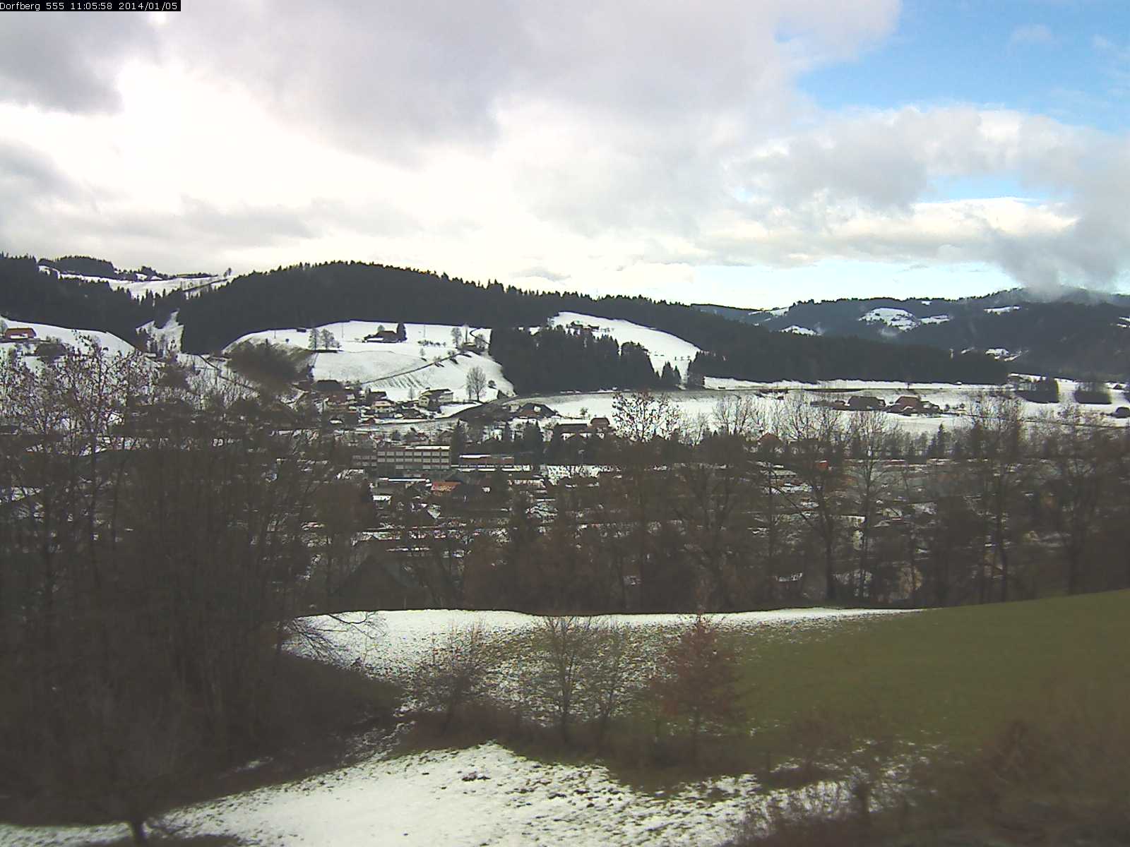 Webcam-Bild: Aussicht vom Dorfberg in Langnau 20140105-110600