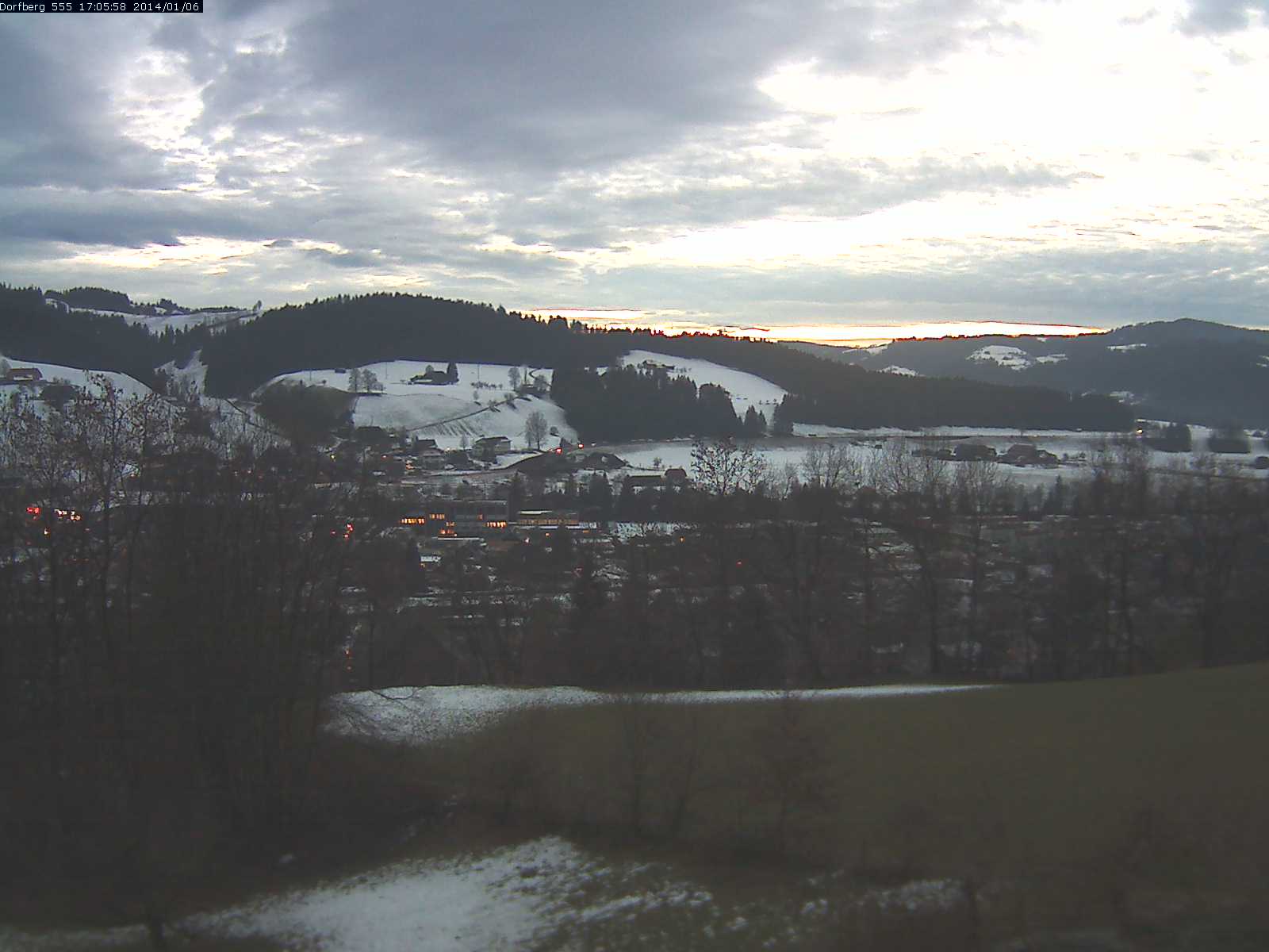 Webcam-Bild: Aussicht vom Dorfberg in Langnau 20140106-170600