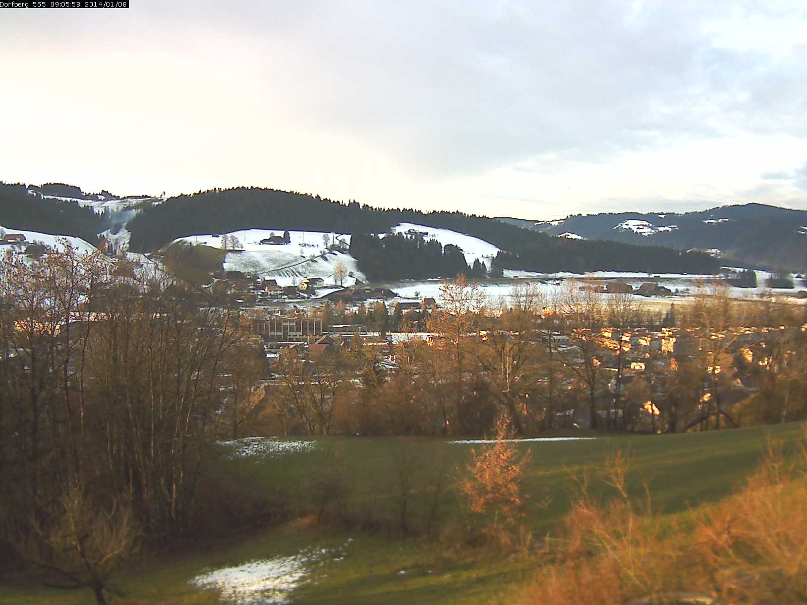 Webcam-Bild: Aussicht vom Dorfberg in Langnau 20140108-090600