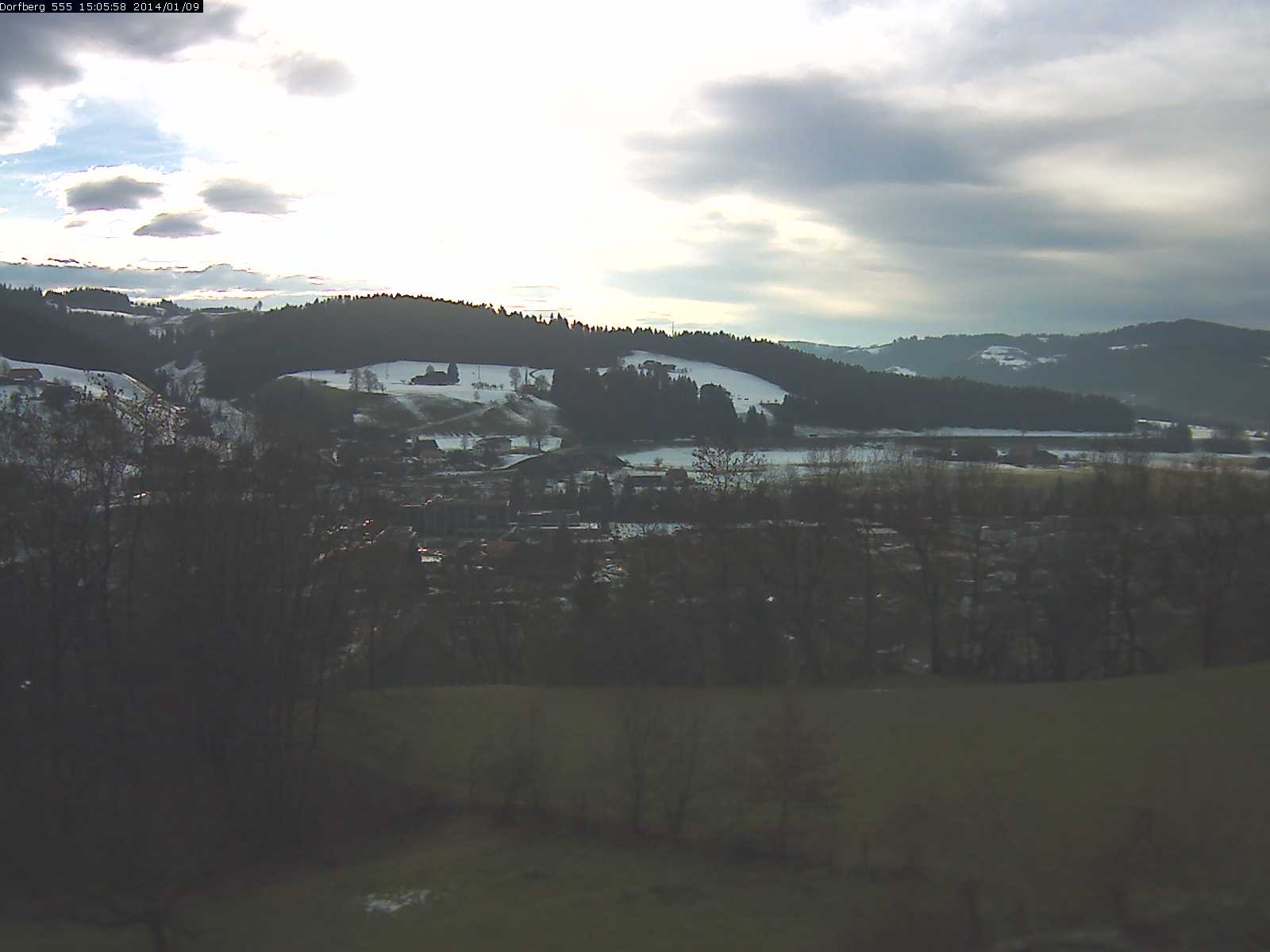 Webcam-Bild: Aussicht vom Dorfberg in Langnau 20140109-150600