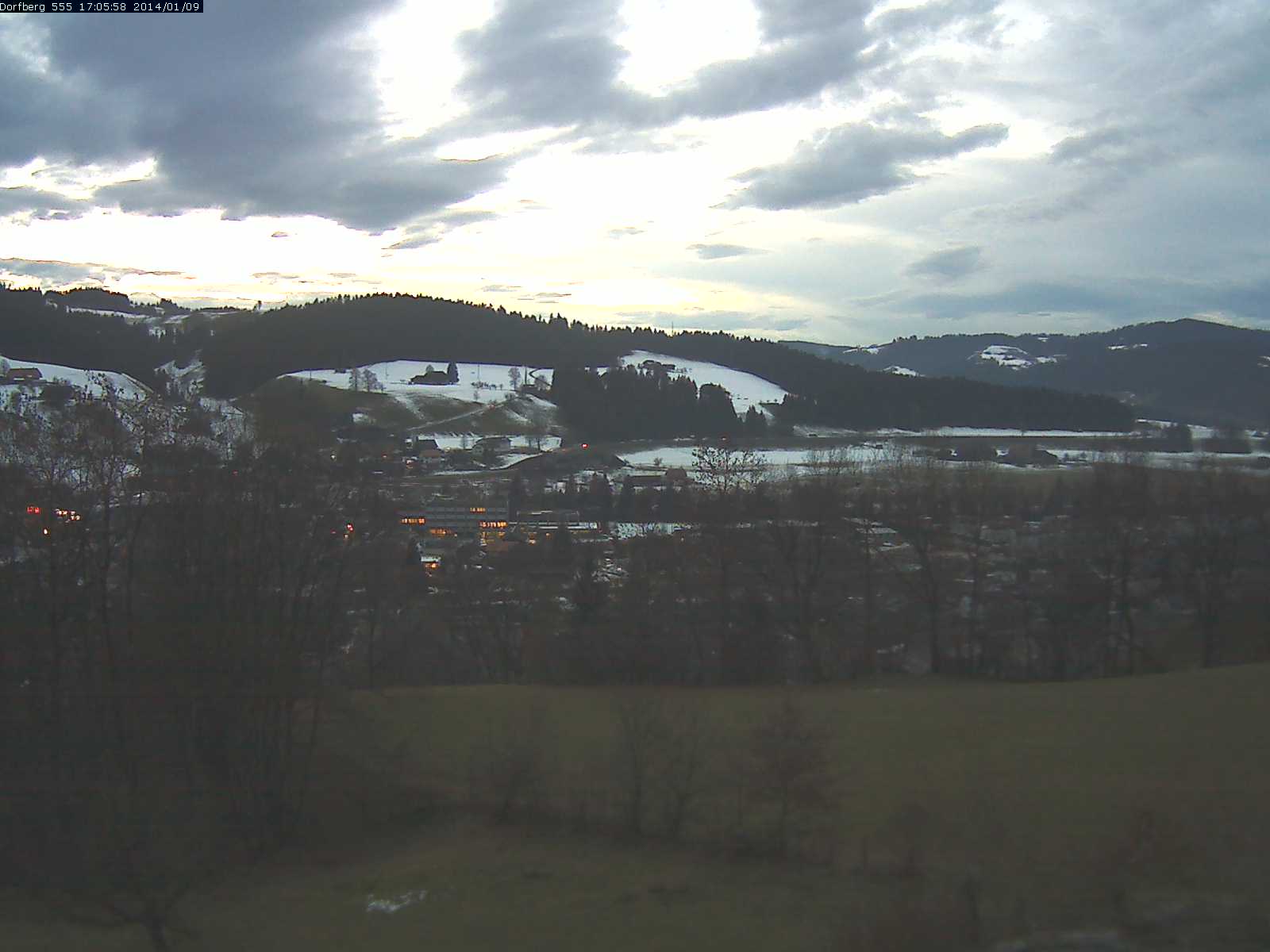 Webcam-Bild: Aussicht vom Dorfberg in Langnau 20140109-170600