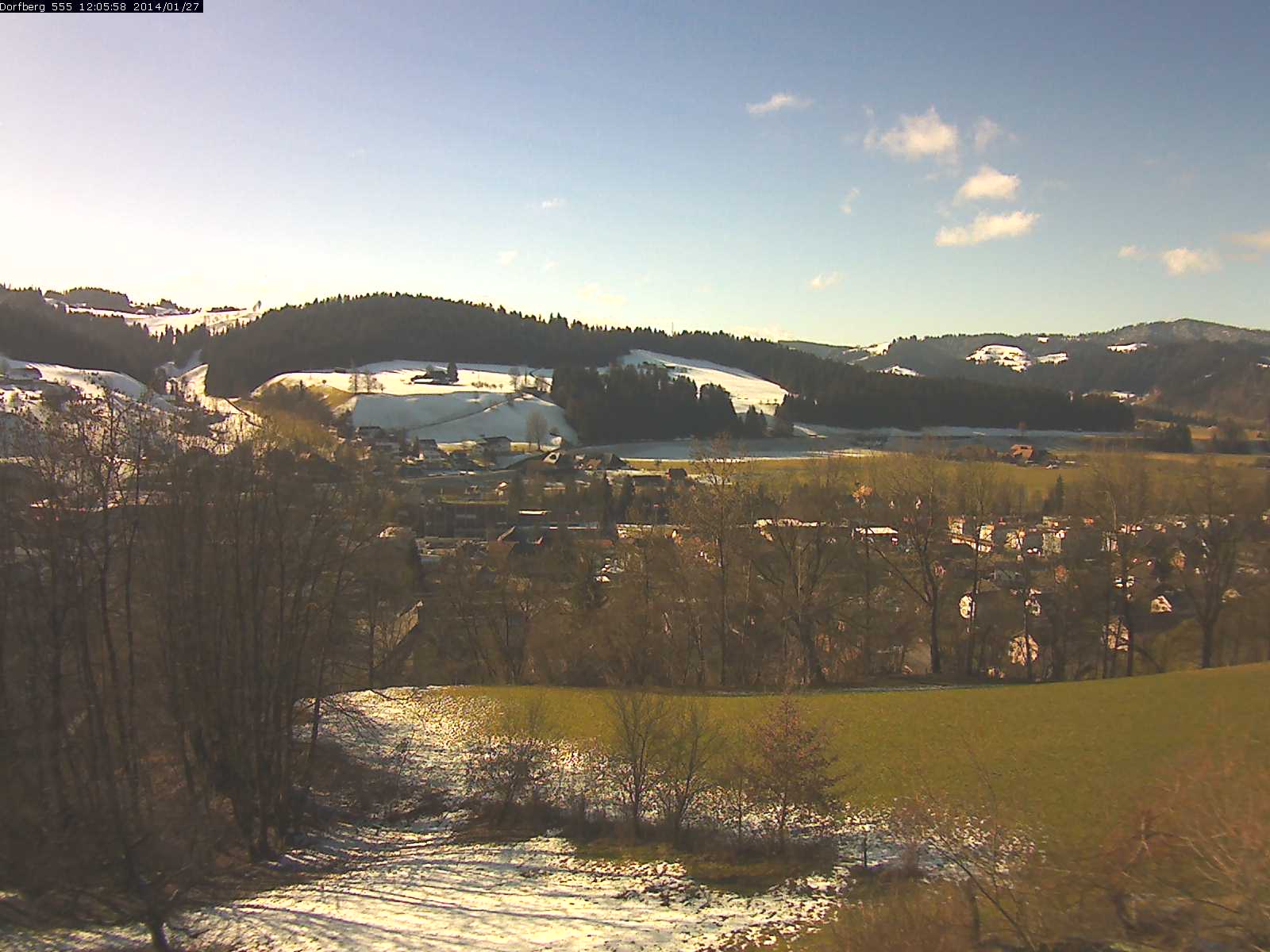 Webcam-Bild: Aussicht vom Dorfberg in Langnau 20140127-120600