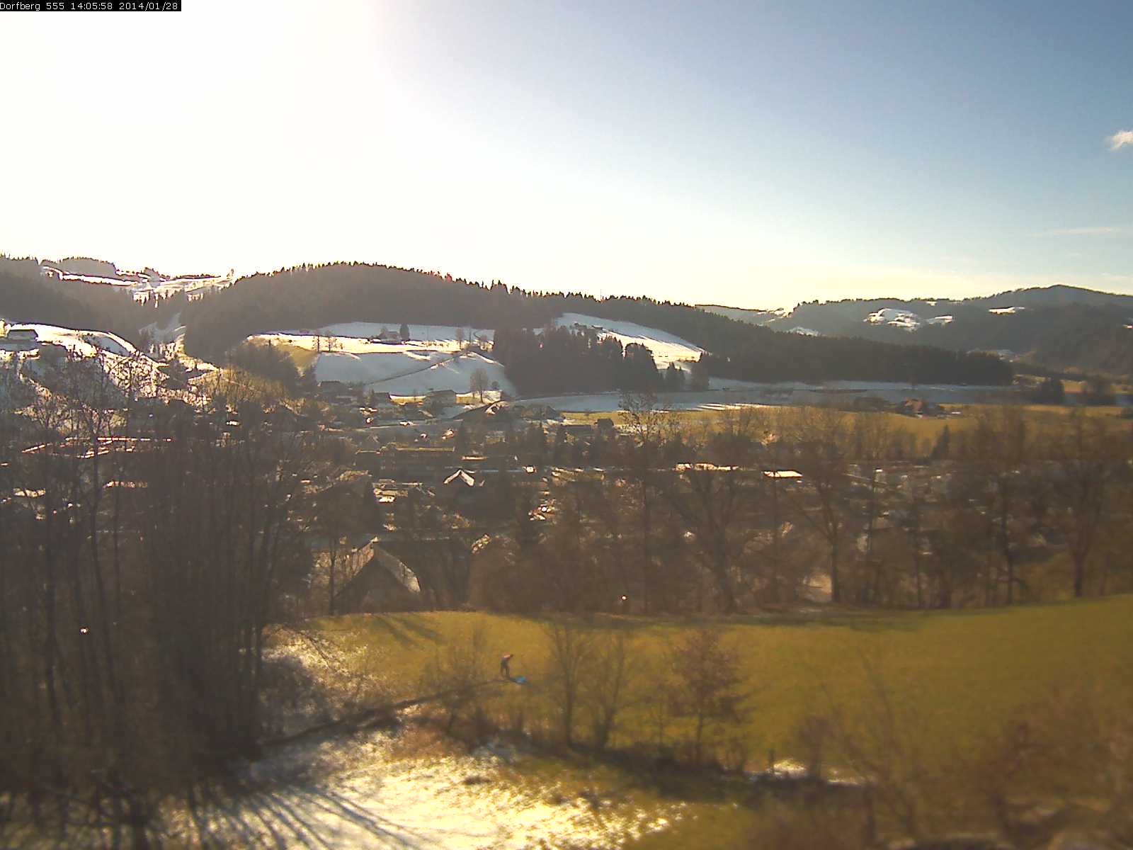 Webcam-Bild: Aussicht vom Dorfberg in Langnau 20140128-140600