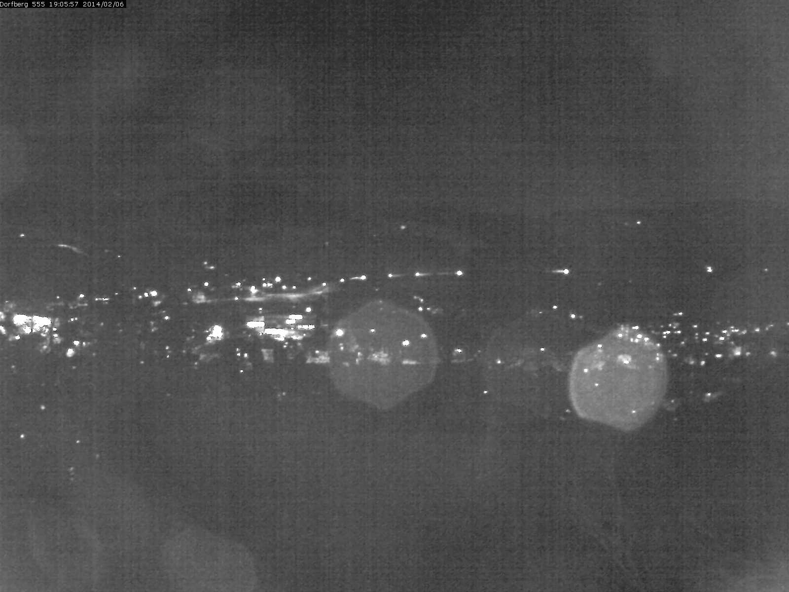 Webcam-Bild: Aussicht vom Dorfberg in Langnau 20140206-190600