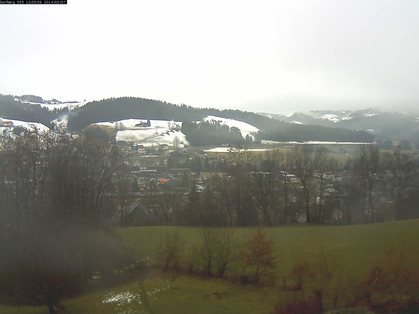 Webcam-Bild: Aussicht vom Dorfberg in Langnau 20140207-120600
