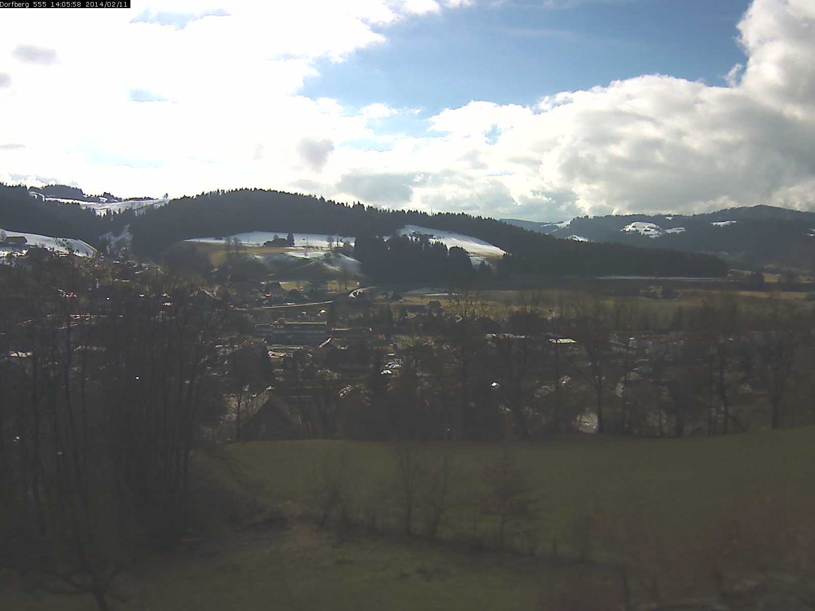 Webcam-Bild: Aussicht vom Dorfberg in Langnau 20140211-140600