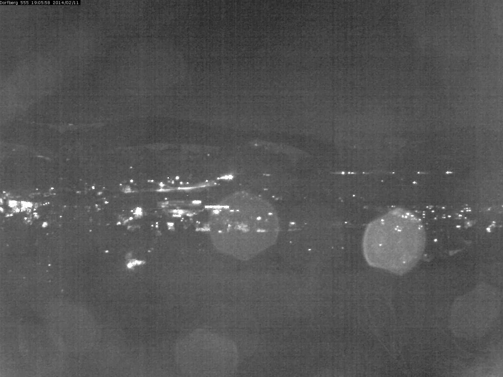 Webcam-Bild: Aussicht vom Dorfberg in Langnau 20140211-190600