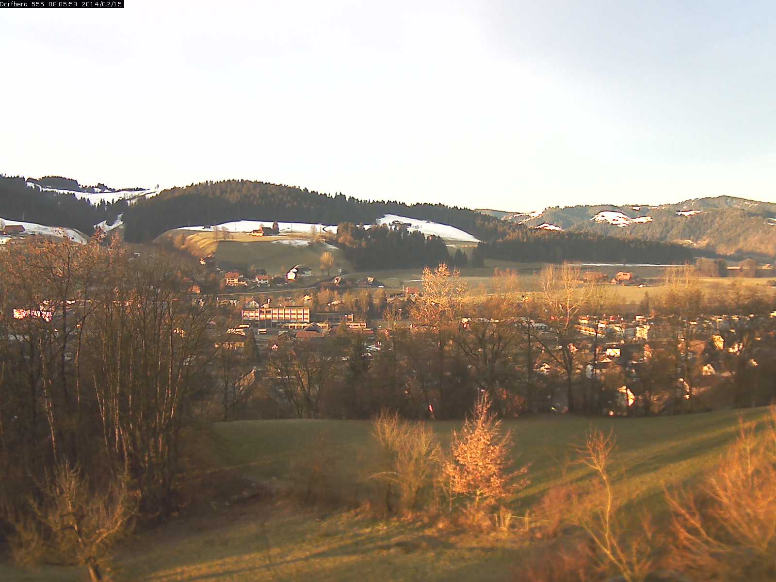 Webcam-Bild: Aussicht vom Dorfberg in Langnau 20140215-080600