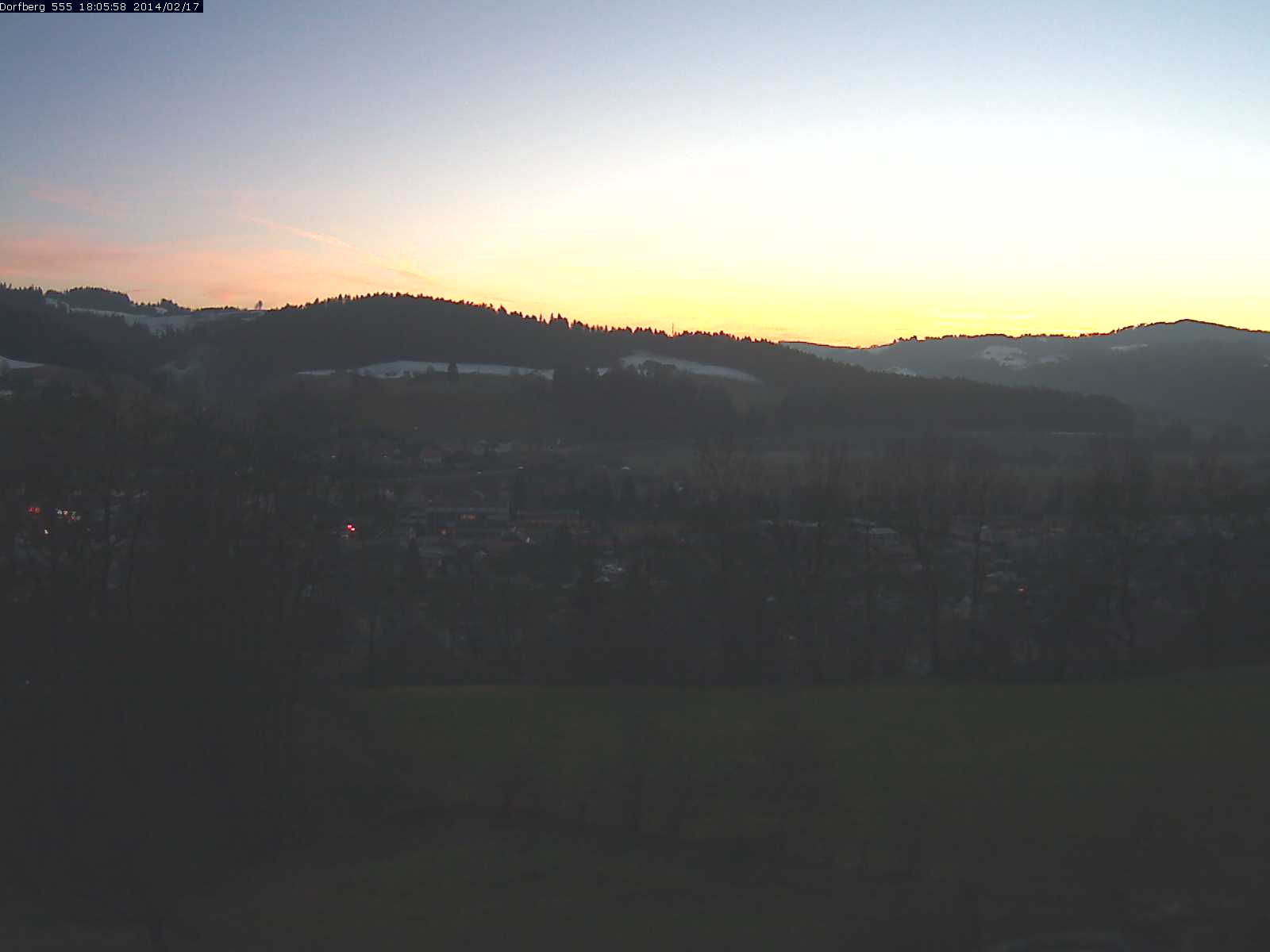 Webcam-Bild: Aussicht vom Dorfberg in Langnau 20140217-180600