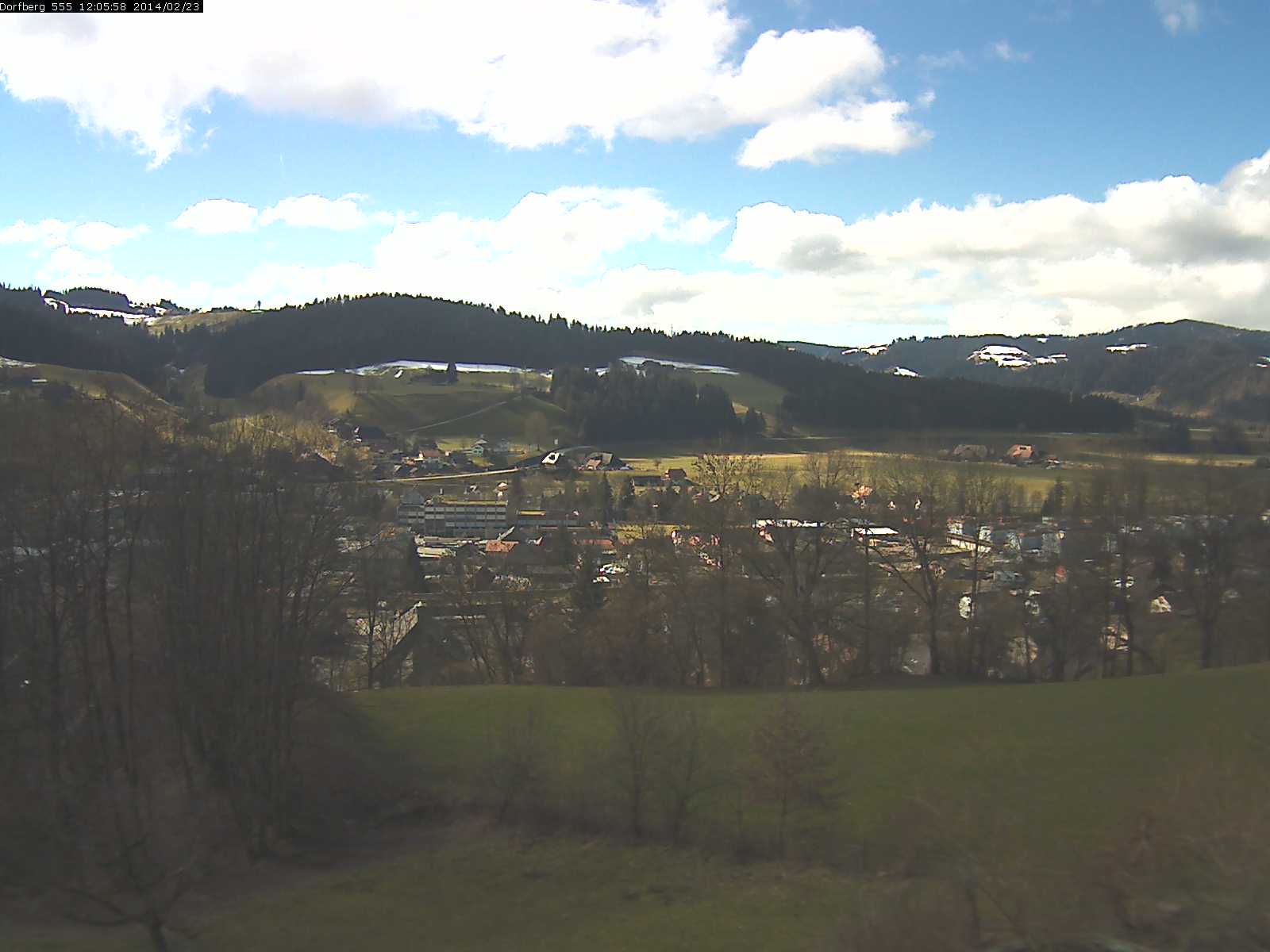 Webcam-Bild: Aussicht vom Dorfberg in Langnau 20140223-120600