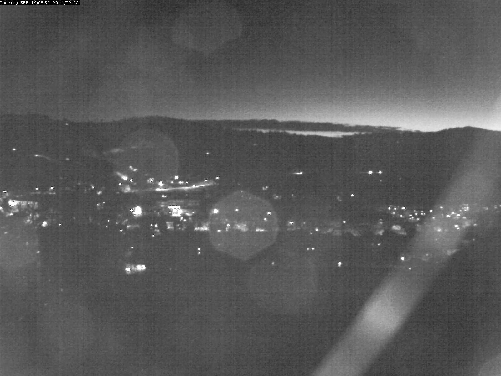 Webcam-Bild: Aussicht vom Dorfberg in Langnau 20140223-190600