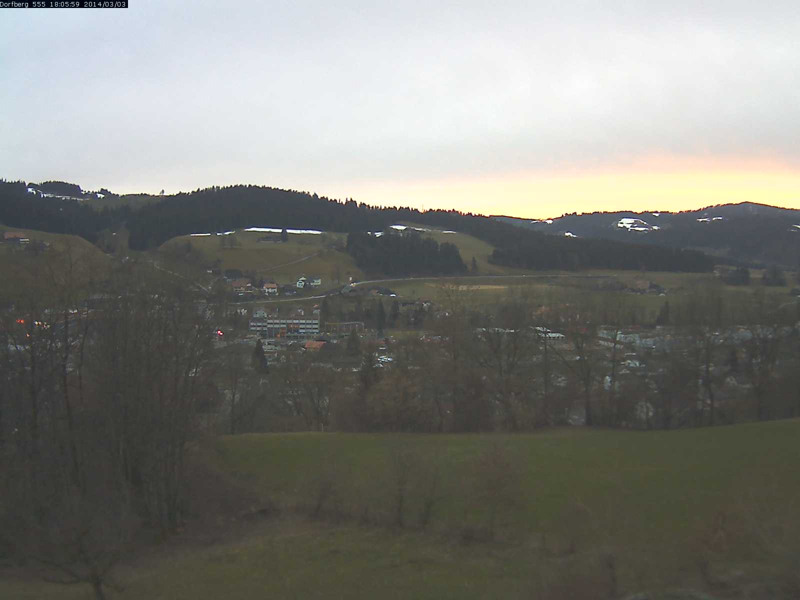 Webcam-Bild: Aussicht vom Dorfberg in Langnau 20140303-180600