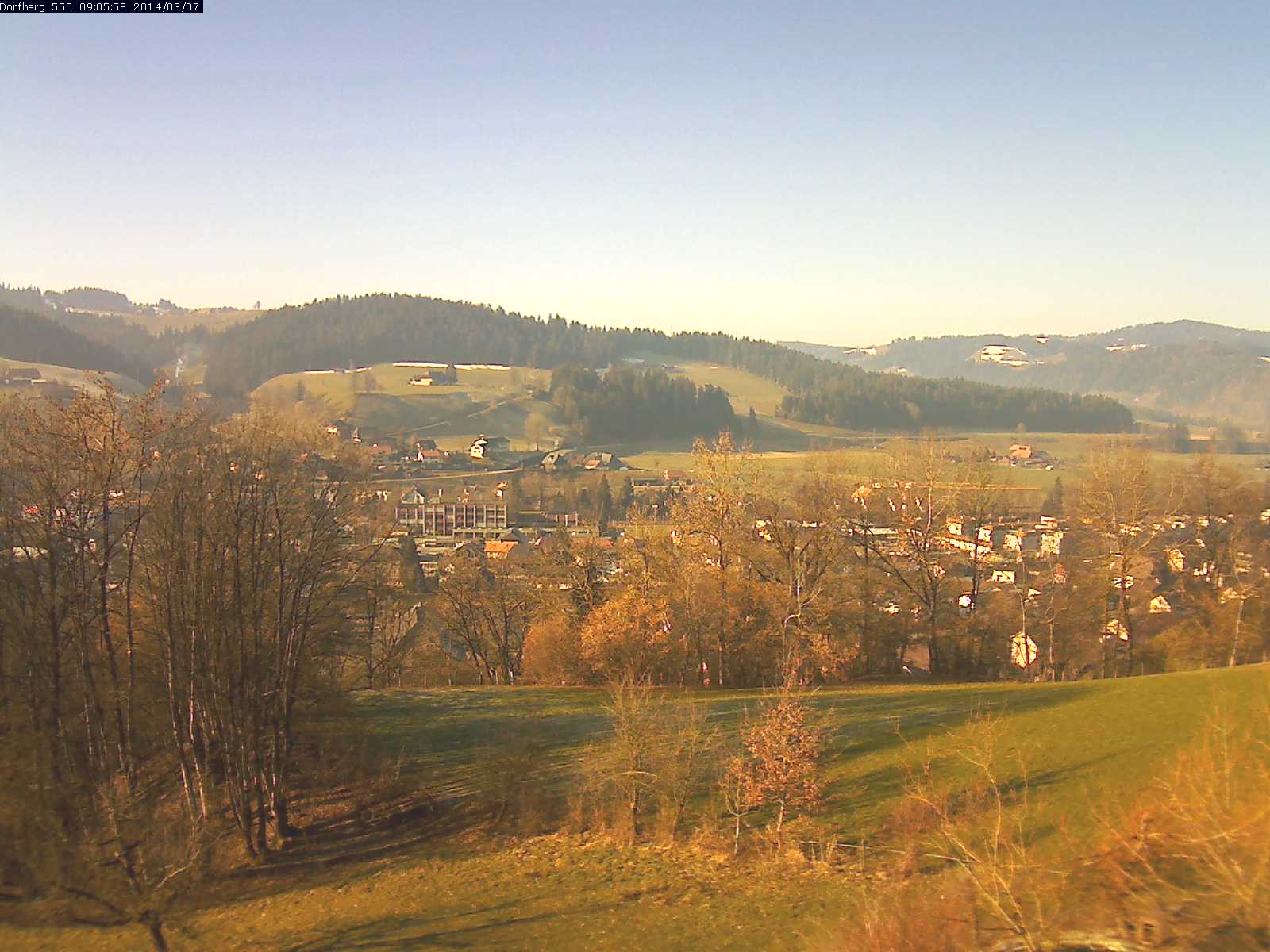 Webcam-Bild: Aussicht vom Dorfberg in Langnau 20140307-090600