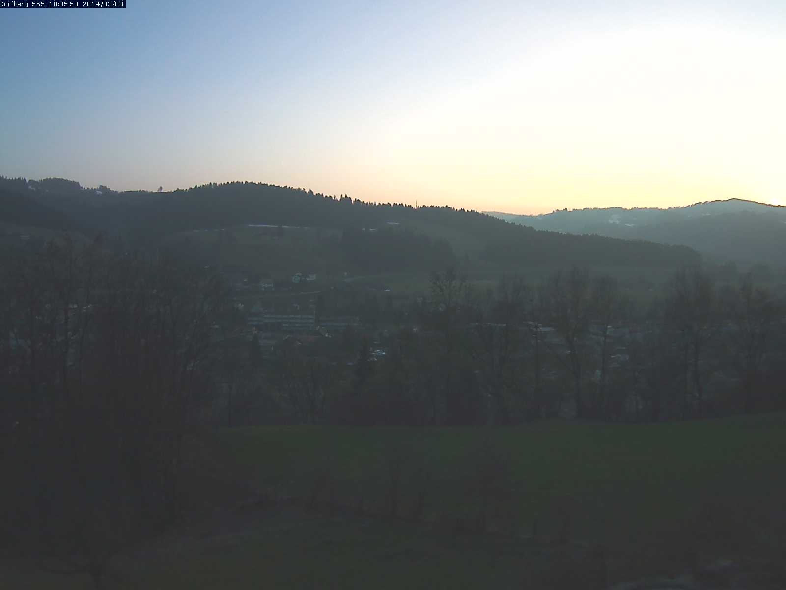 Webcam-Bild: Aussicht vom Dorfberg in Langnau 20140308-180600