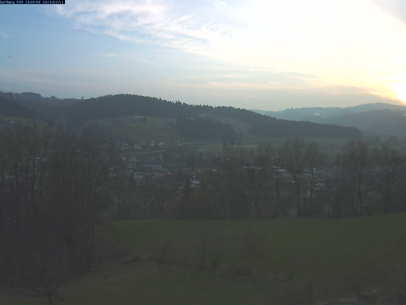 Webcam-Bild: Aussicht vom Dorfberg in Langnau 20140311-180600