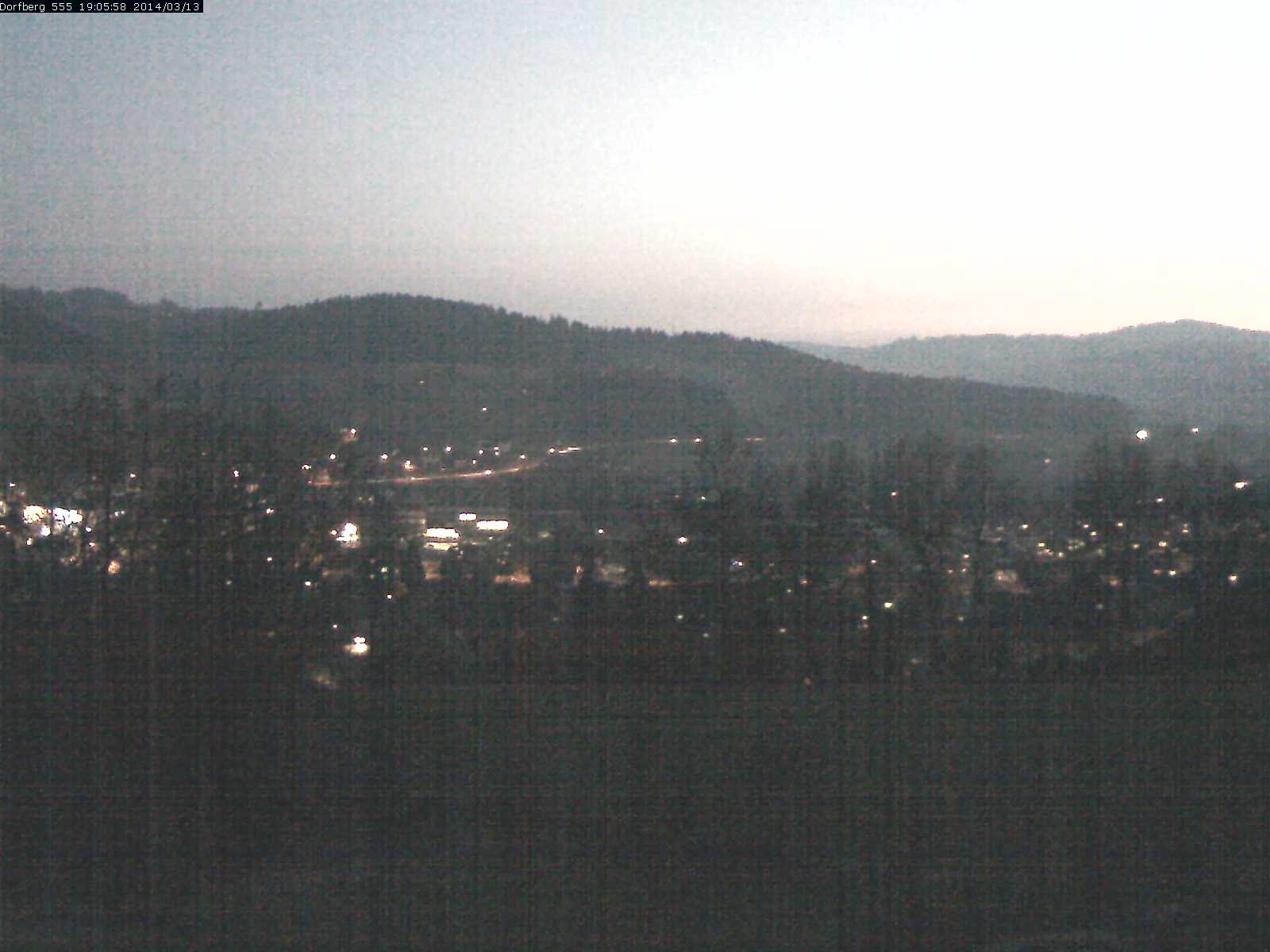 Webcam-Bild: Aussicht vom Dorfberg in Langnau 20140313-190600